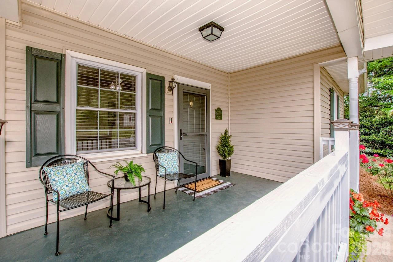 1204 Catawba Street - Photo 15