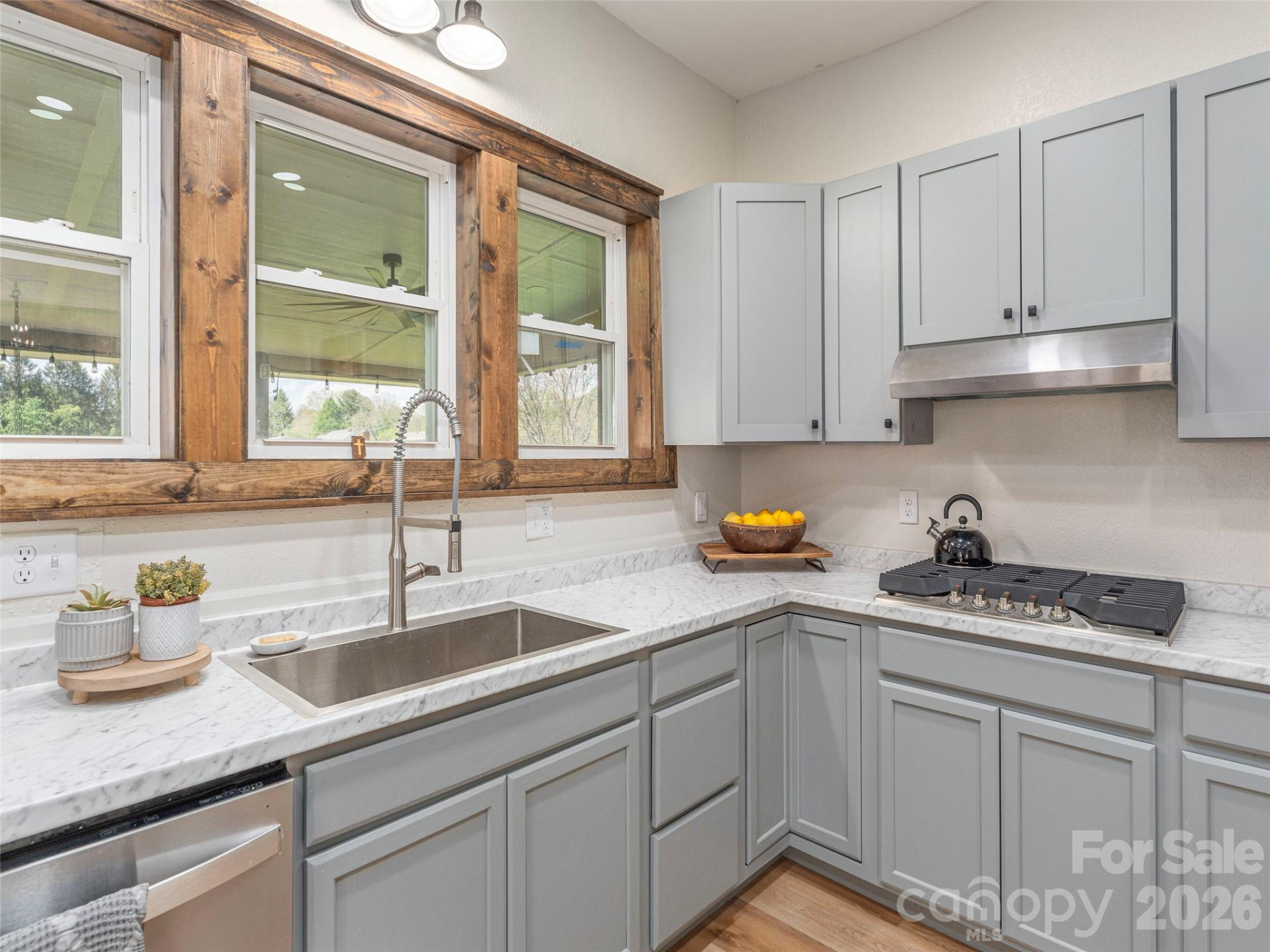 274 Charles Street - Photo 10