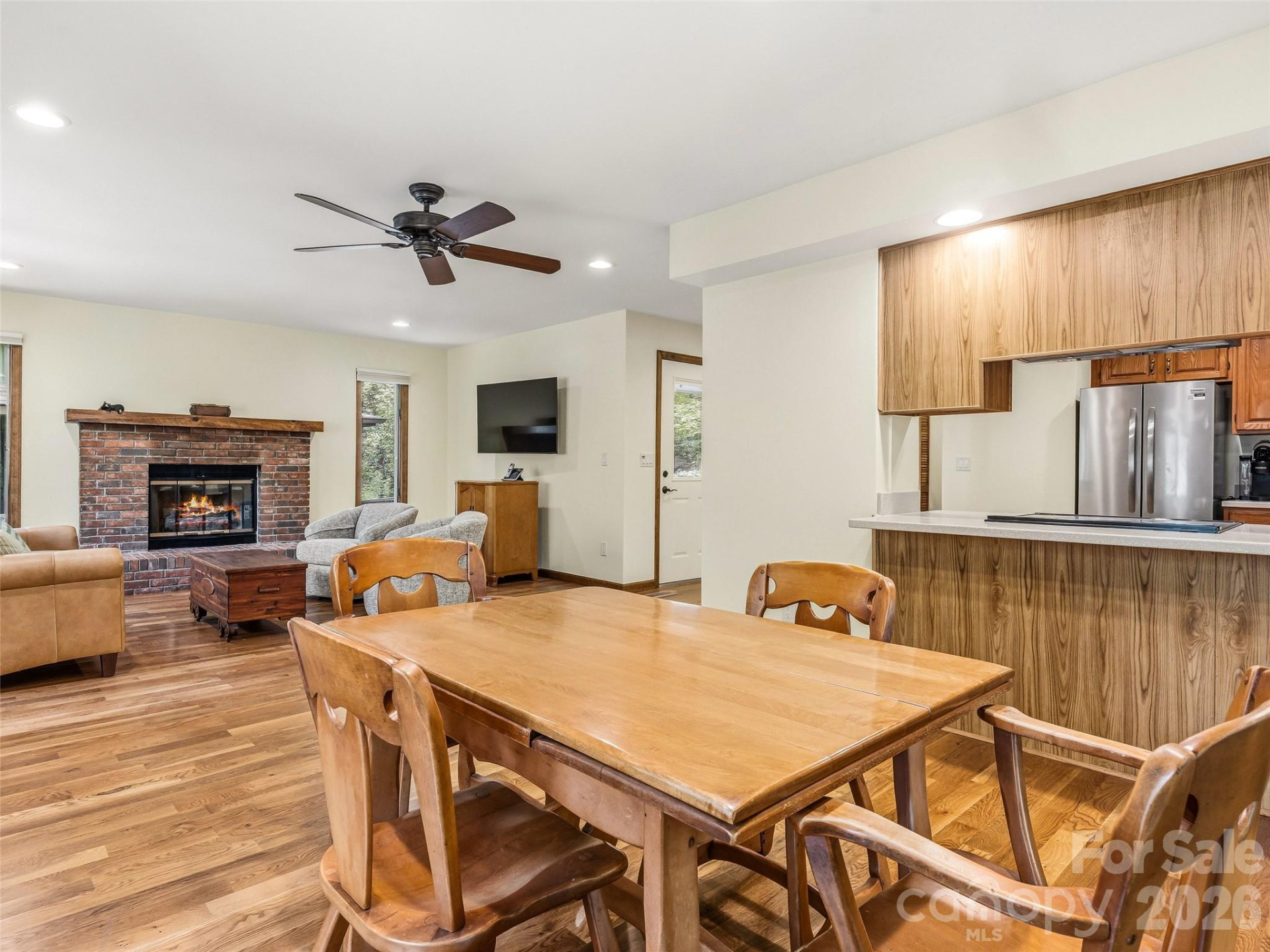 348 Surrey Lane - Photo 15