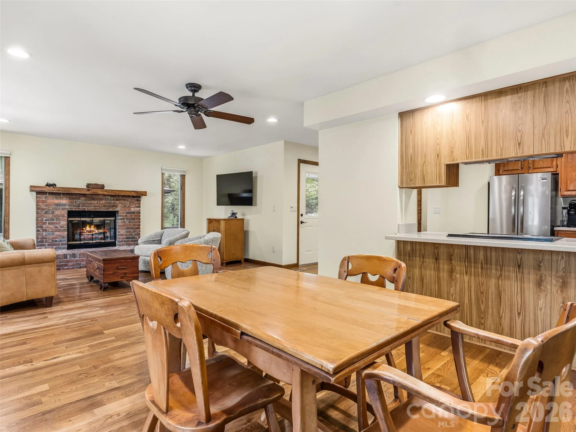 348 Surrey Lane - Photo 15