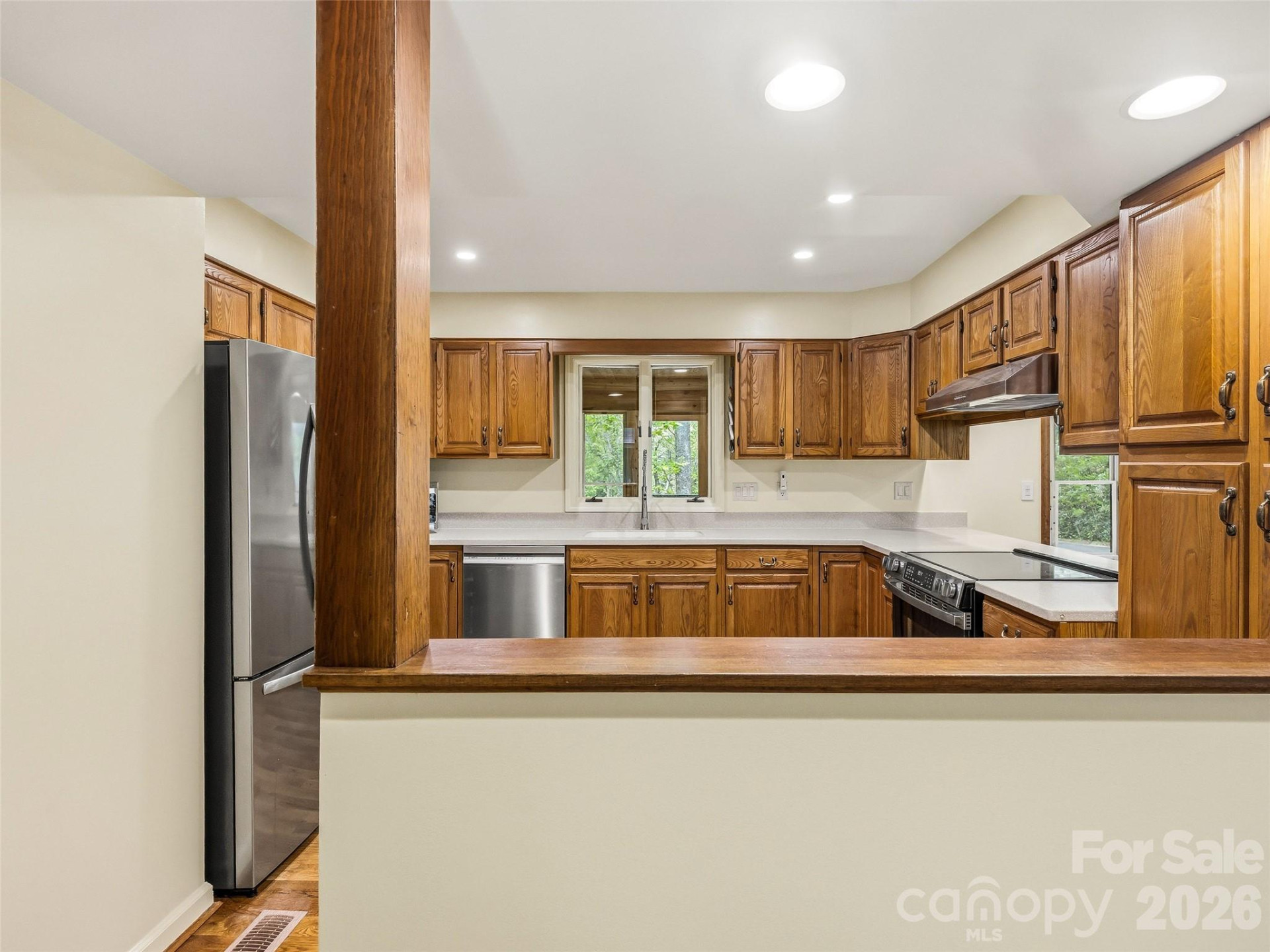 348 Surrey Lane - Photo 19