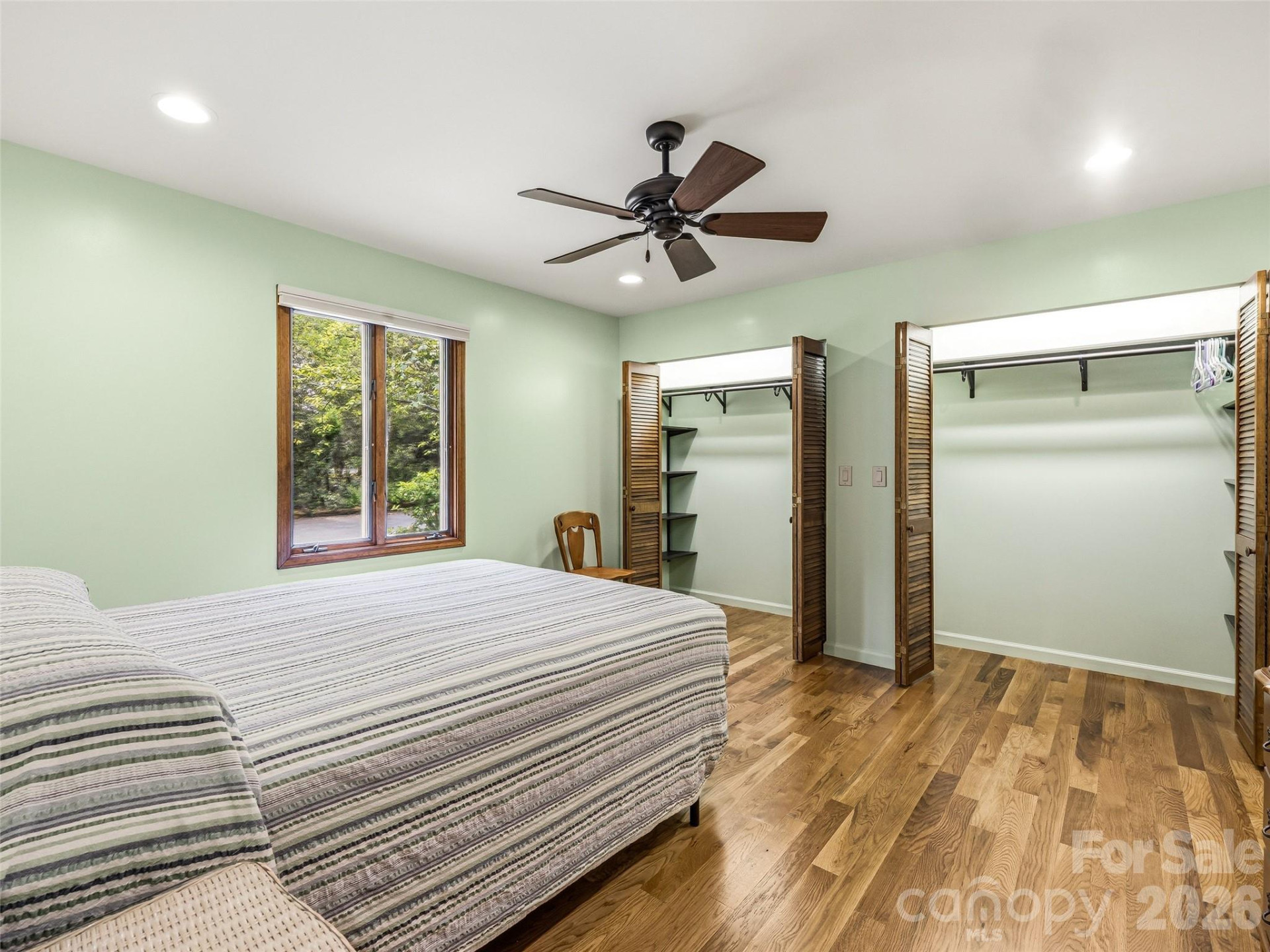 348 Surrey Lane - Photo 20