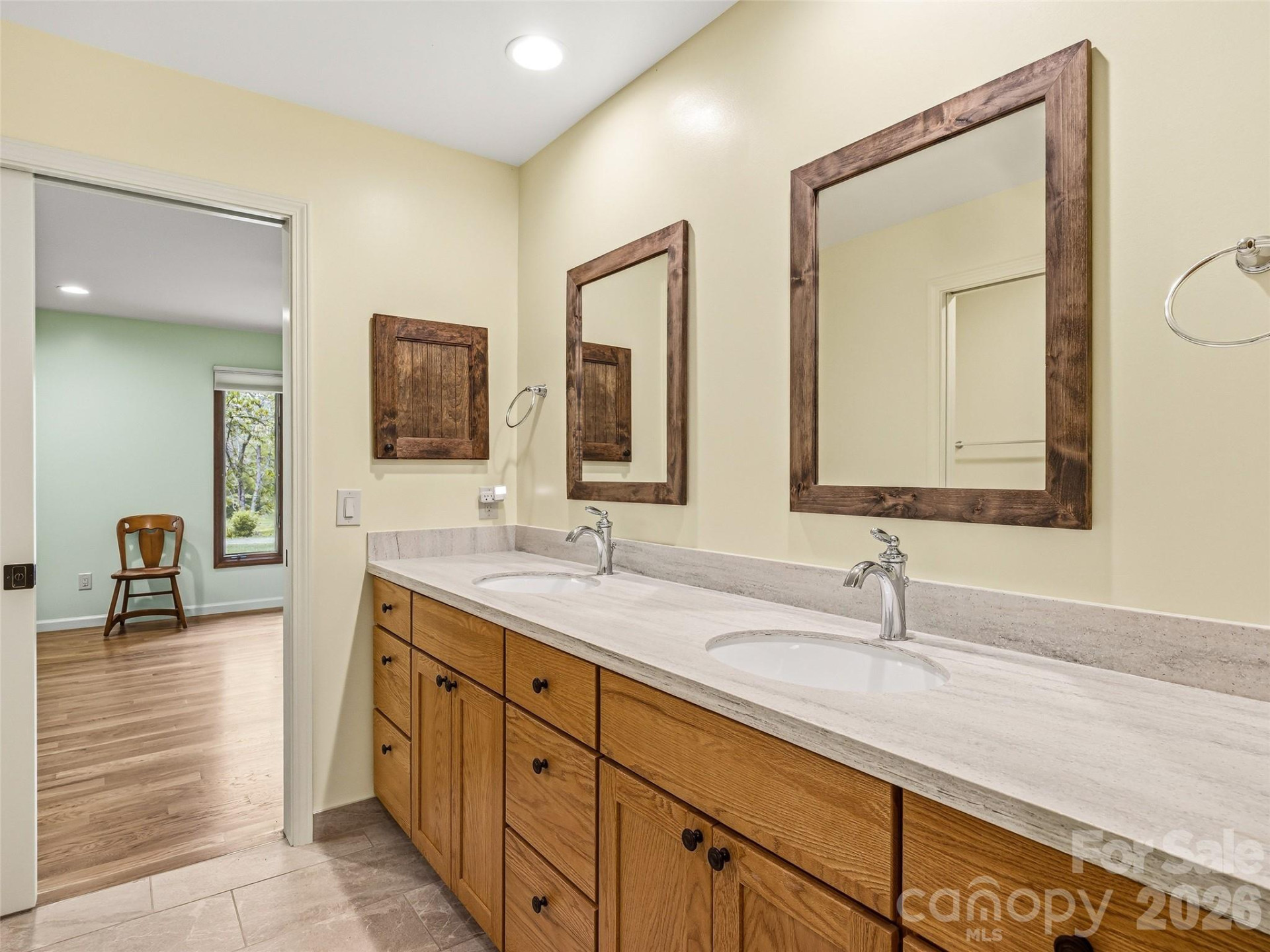 348 Surrey Lane - Photo 22