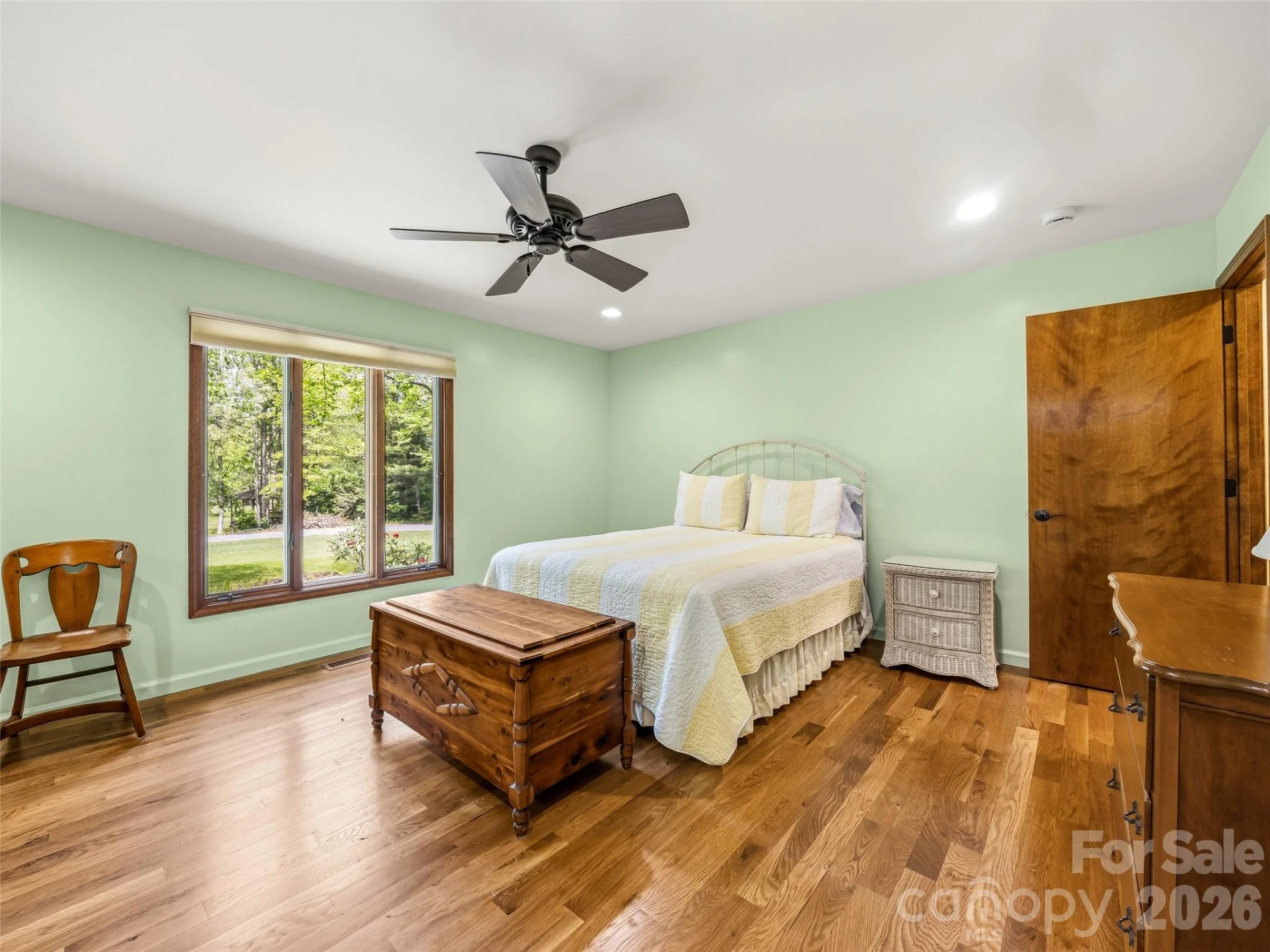 348 Surrey Lane - Photo 25