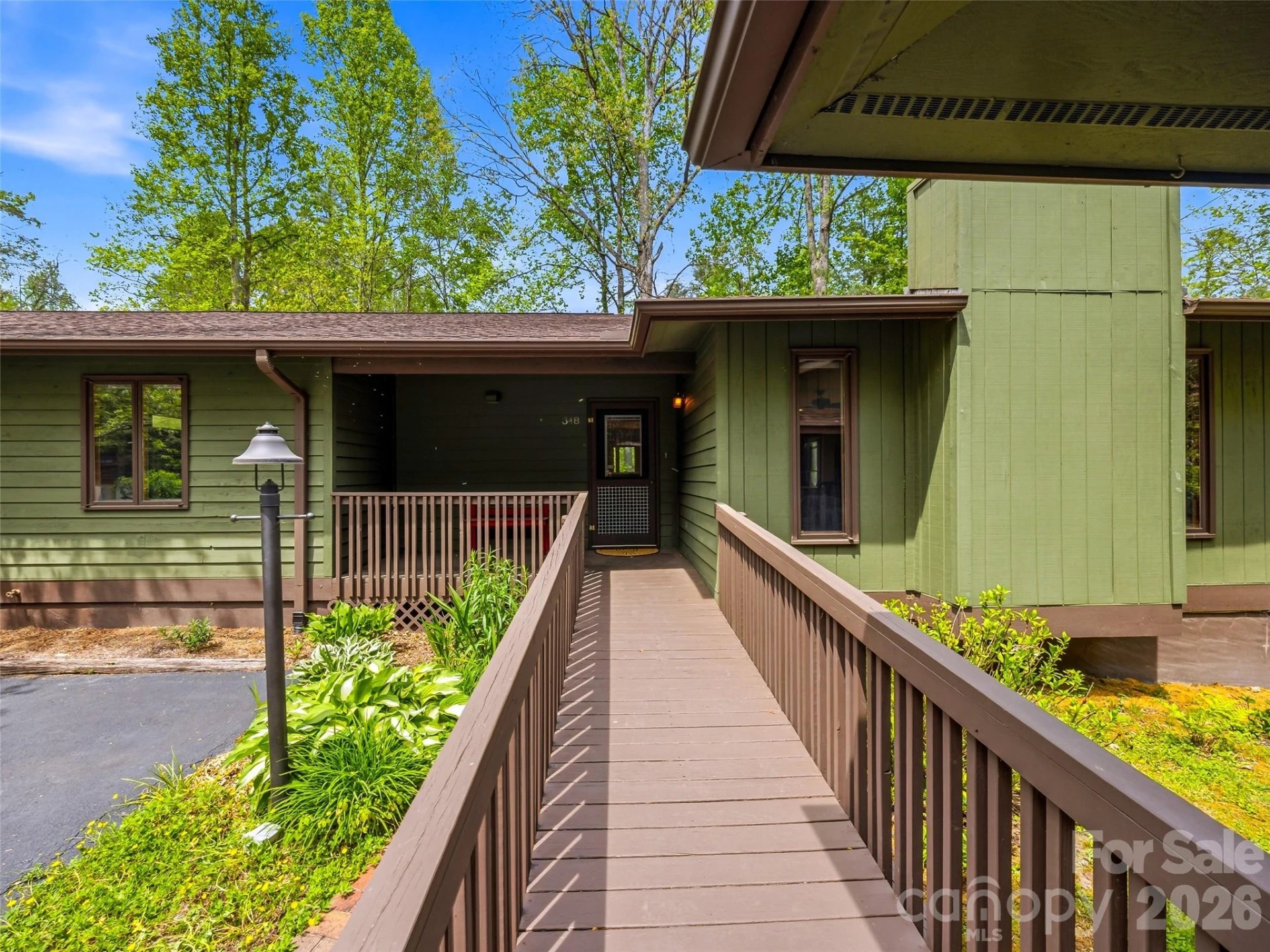 348 Surrey Lane - Photo 30