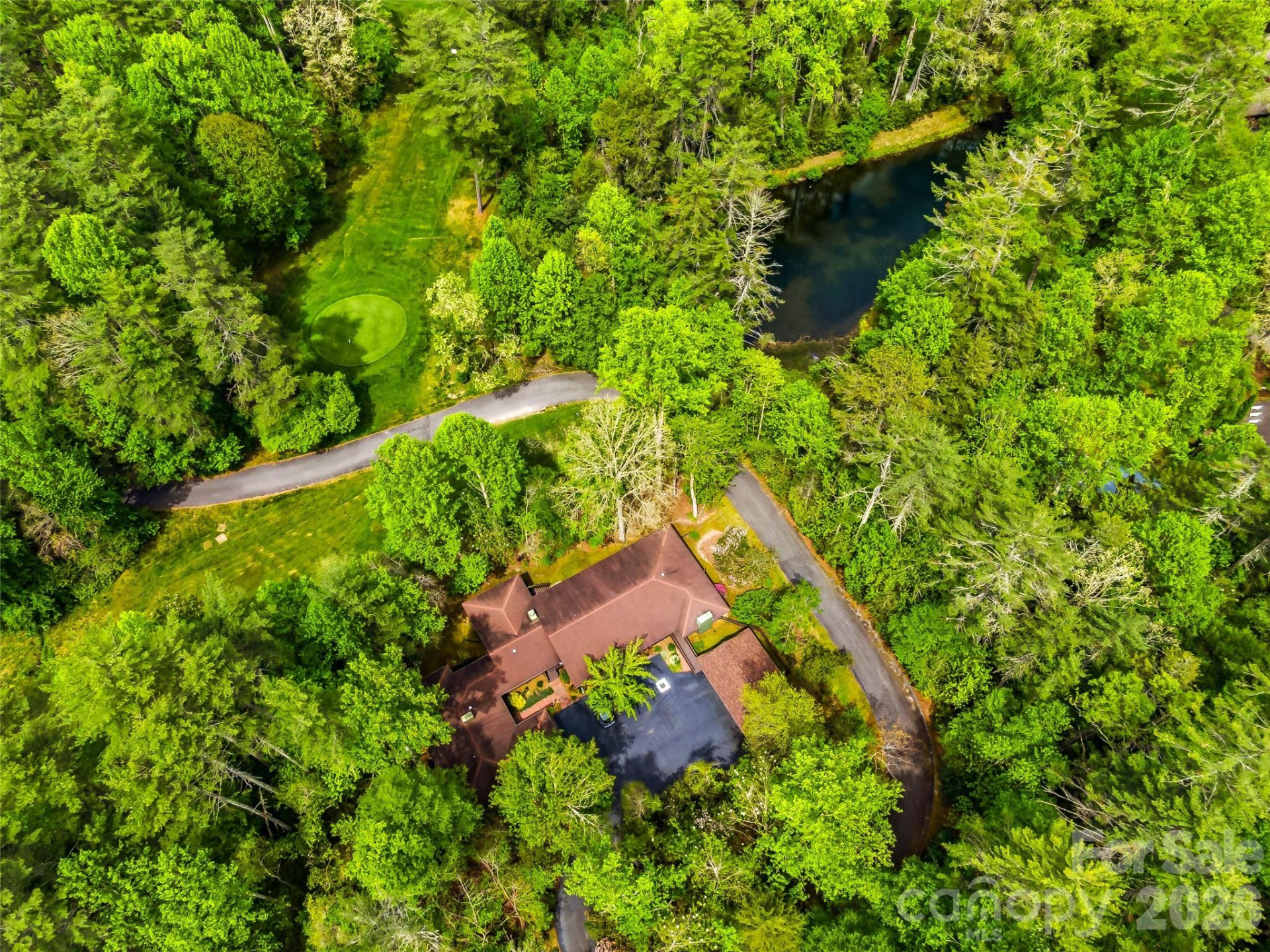 348 Surrey Lane - Photo 35