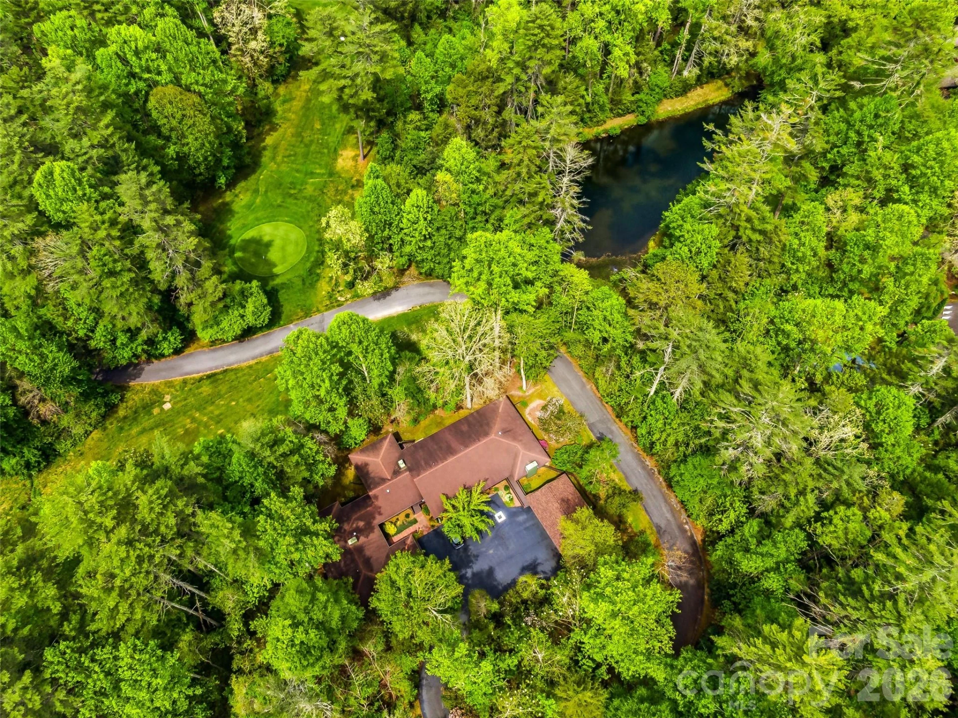 348 Surrey Lane - Photo 35