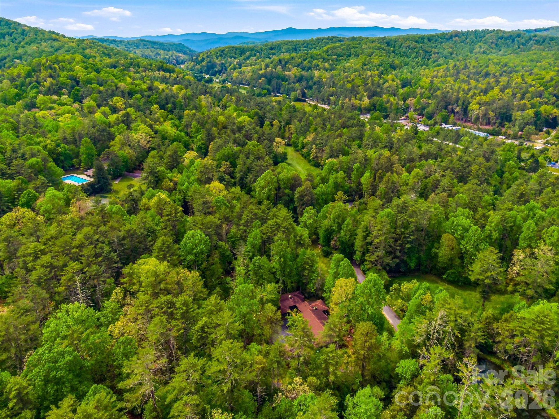 348 Surrey Lane - Photo 39