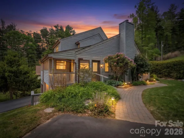 317 Robertson Street, Burnsville, NC, 28714