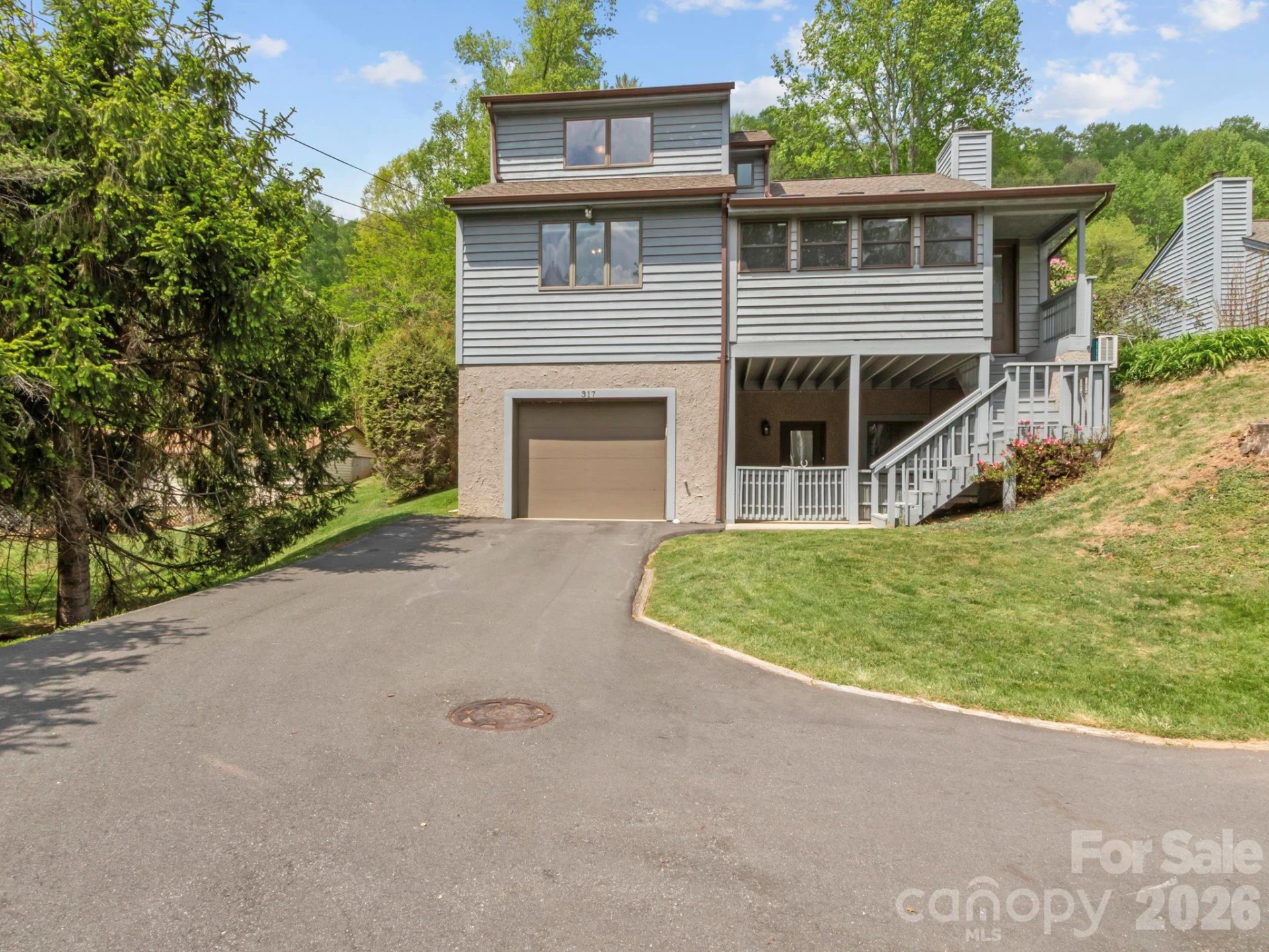 317 Robertson Street - Photo 3