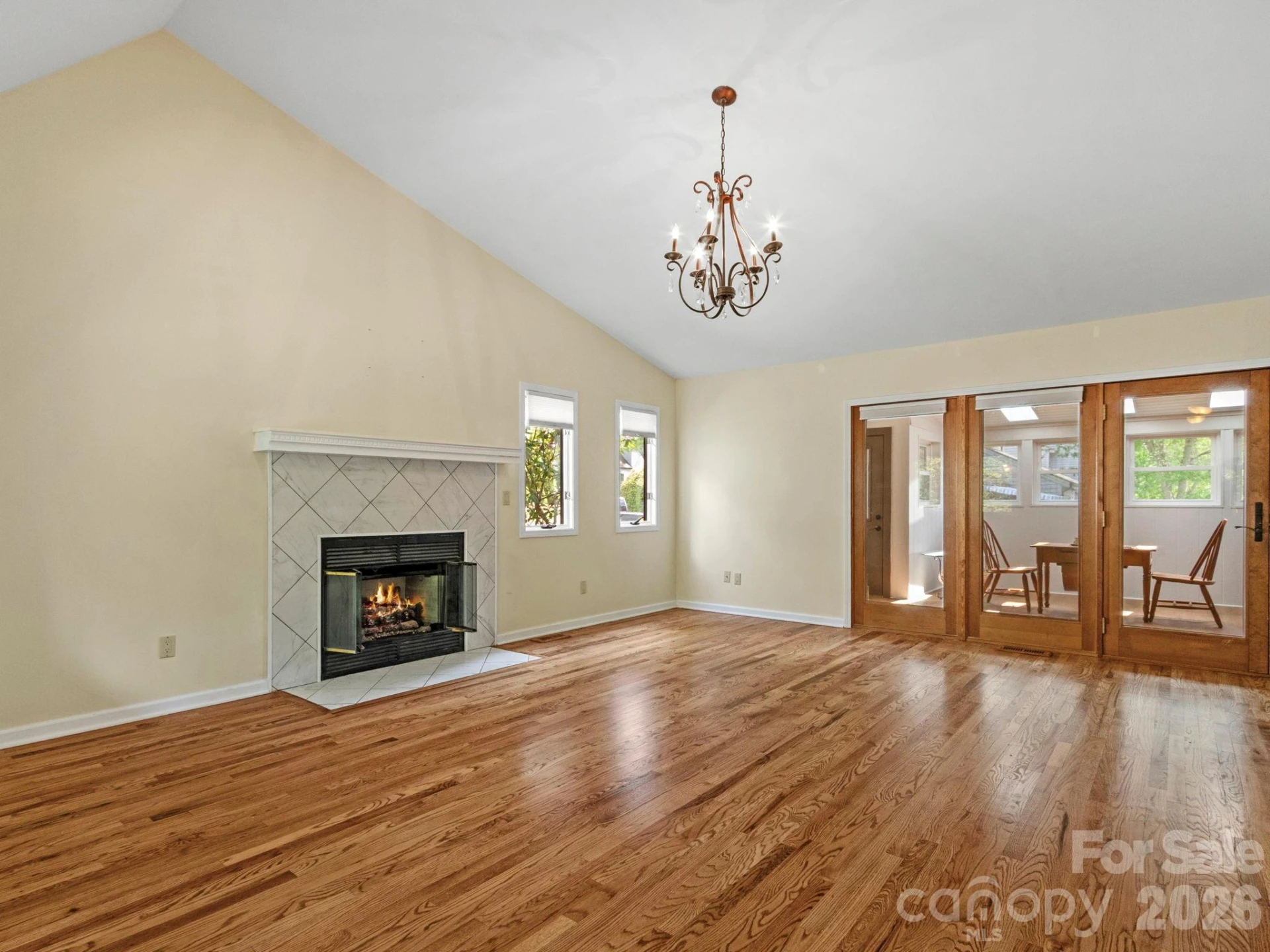 317 Robertson Street - Photo 8