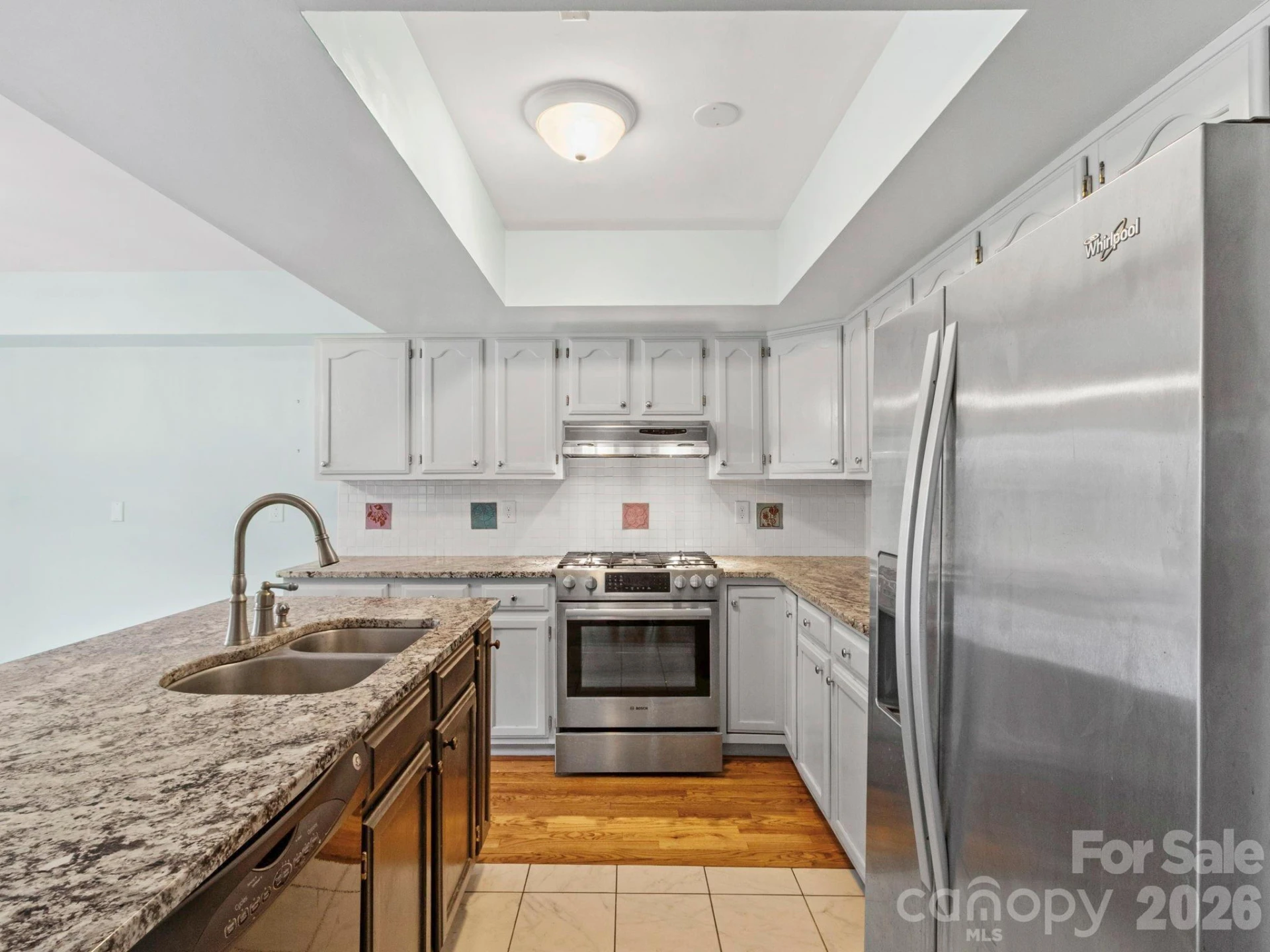 317 Robertson Street - Photo 10
