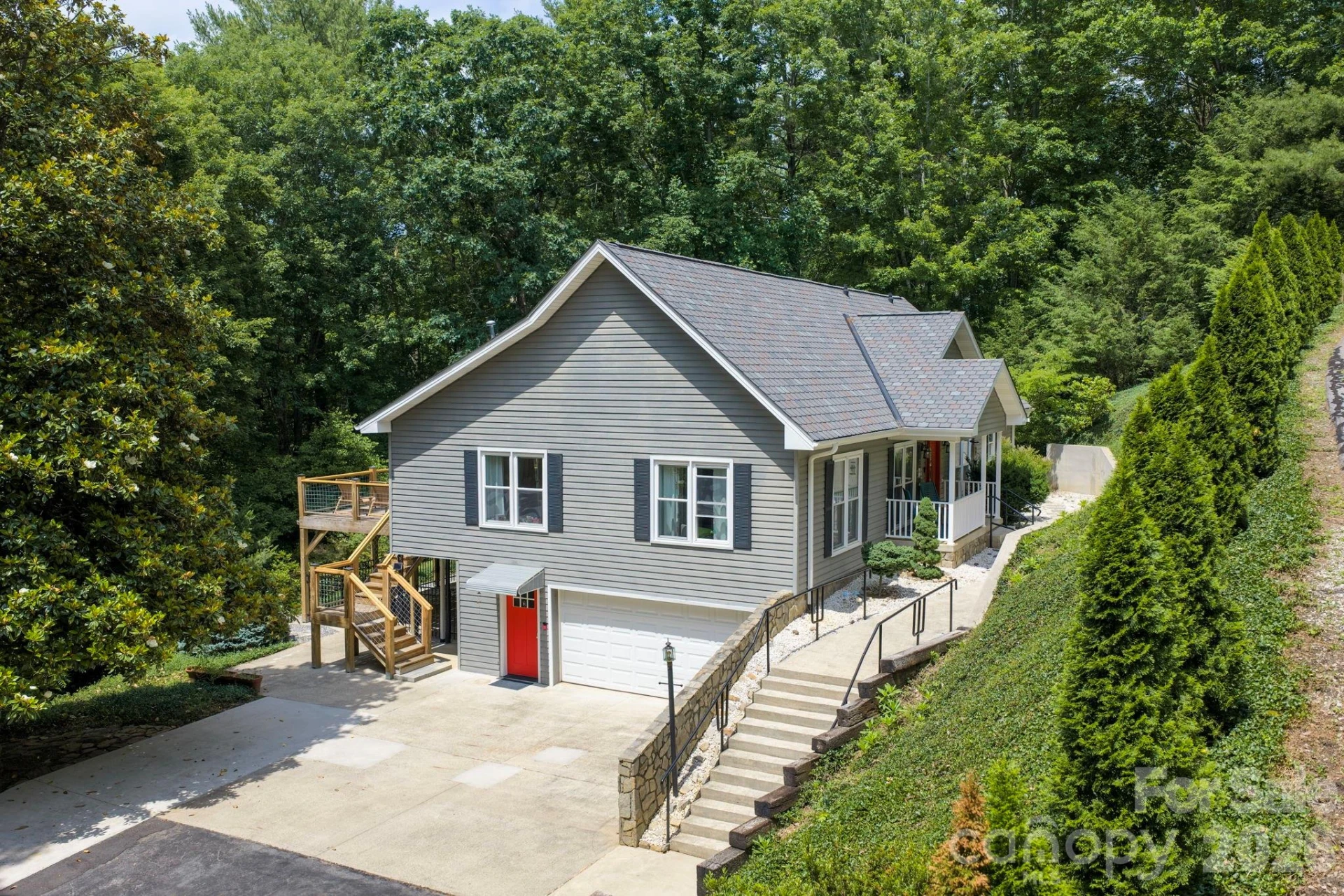 153 Skyview Circle
