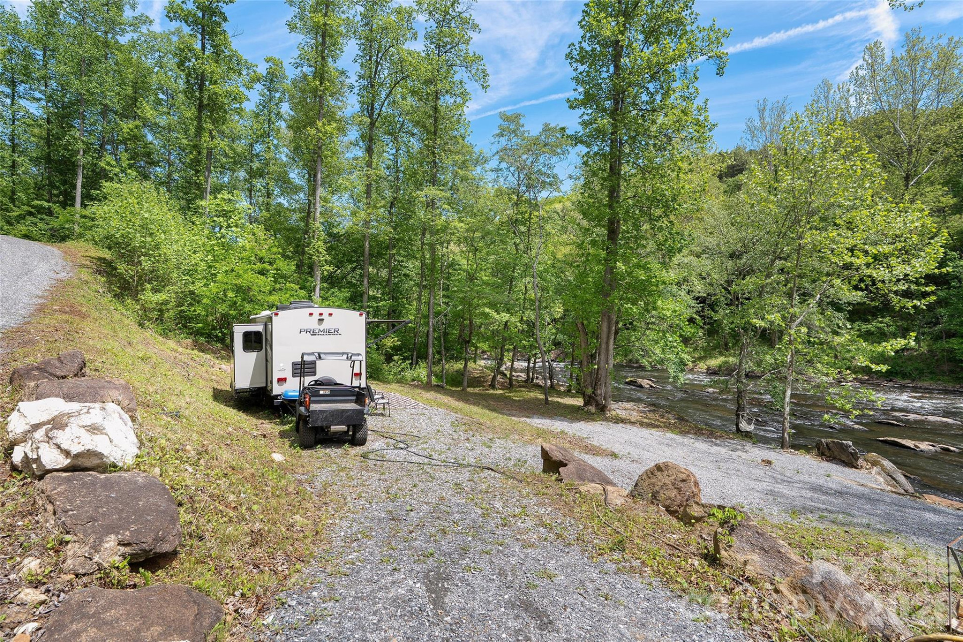 788 Cowee Tunnel Road - Photo 14