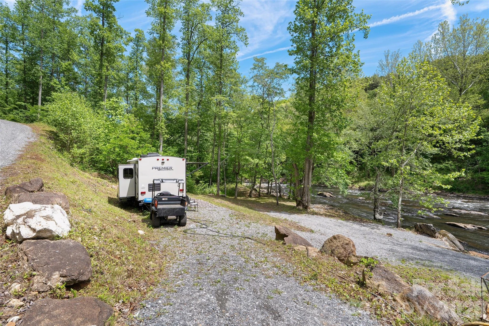 788 Cowee Tunnel Road - Photo 14