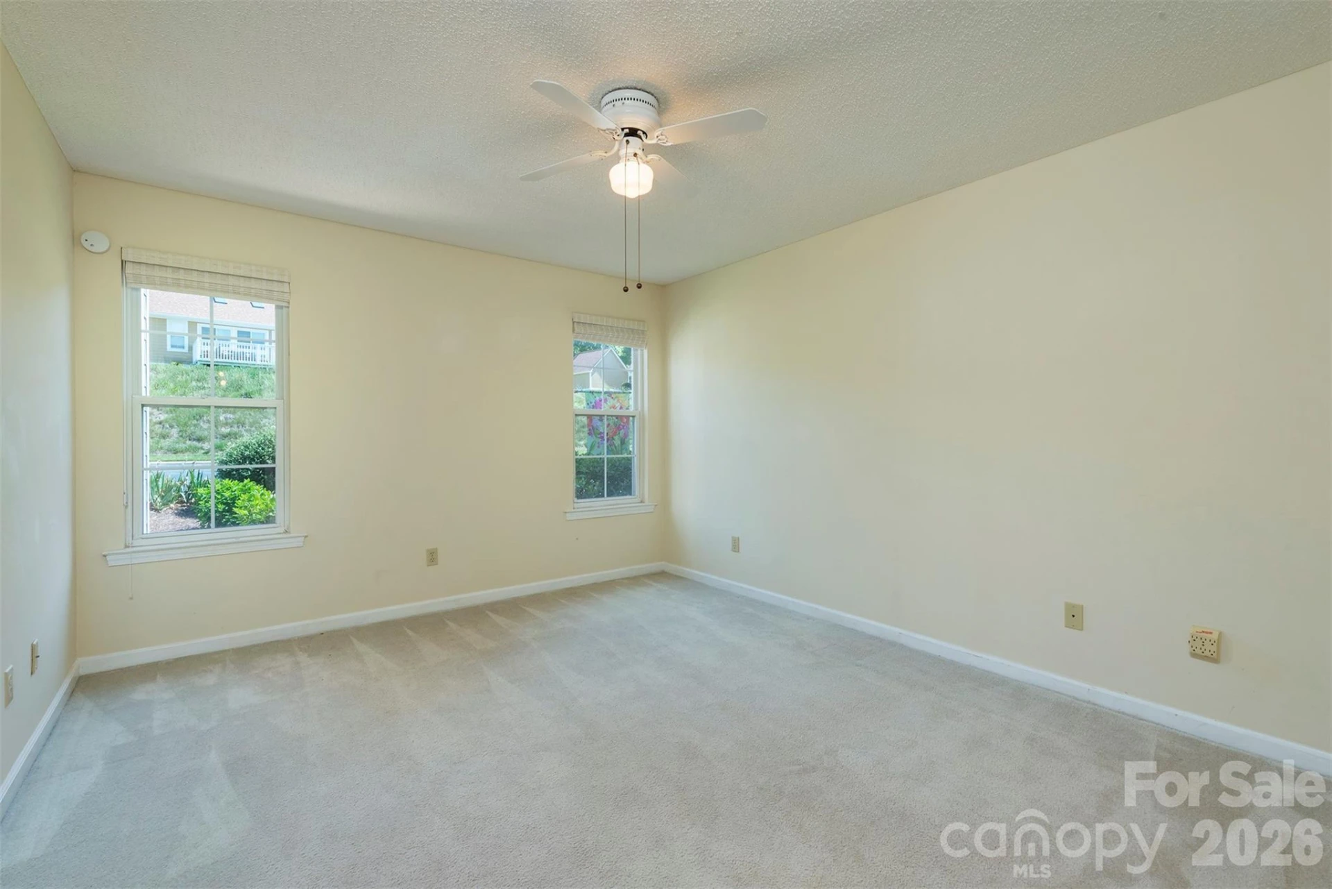 4805 Breakers Lane - Photo 15