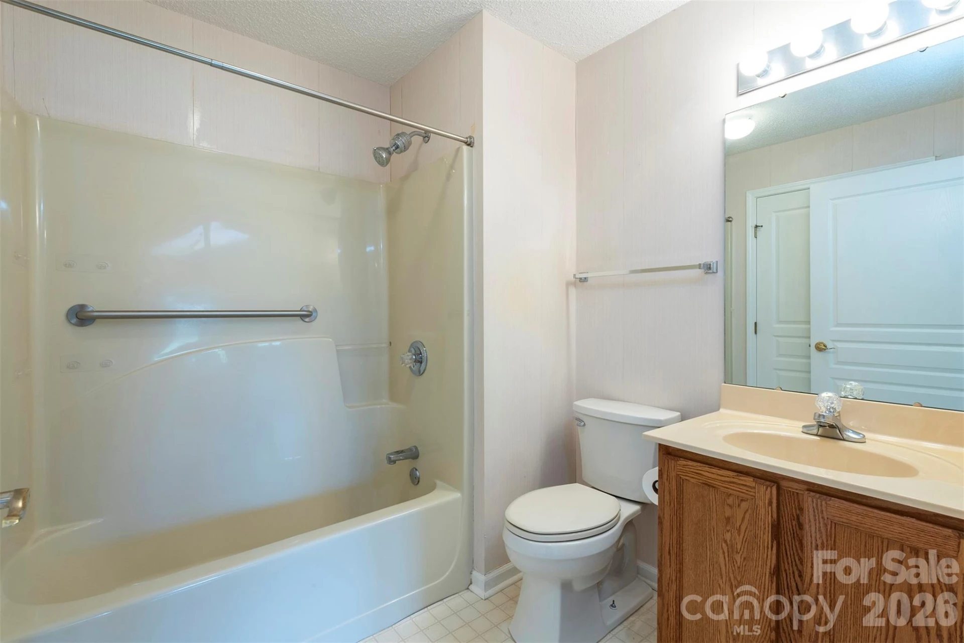 4805 Breakers Lane - Photo 17