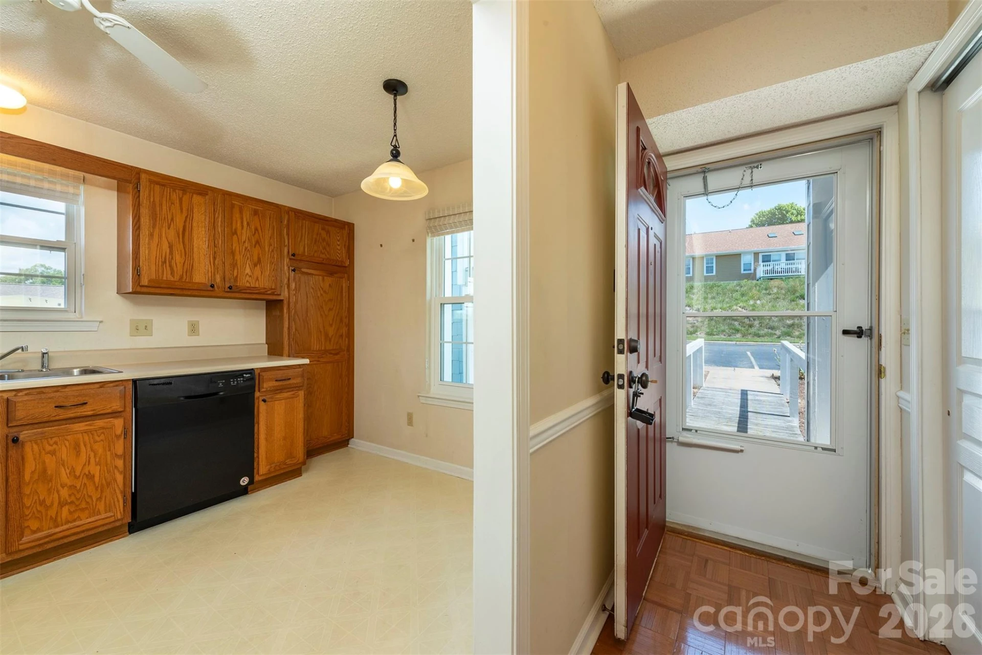 4805 Breakers Lane - Photo 9
