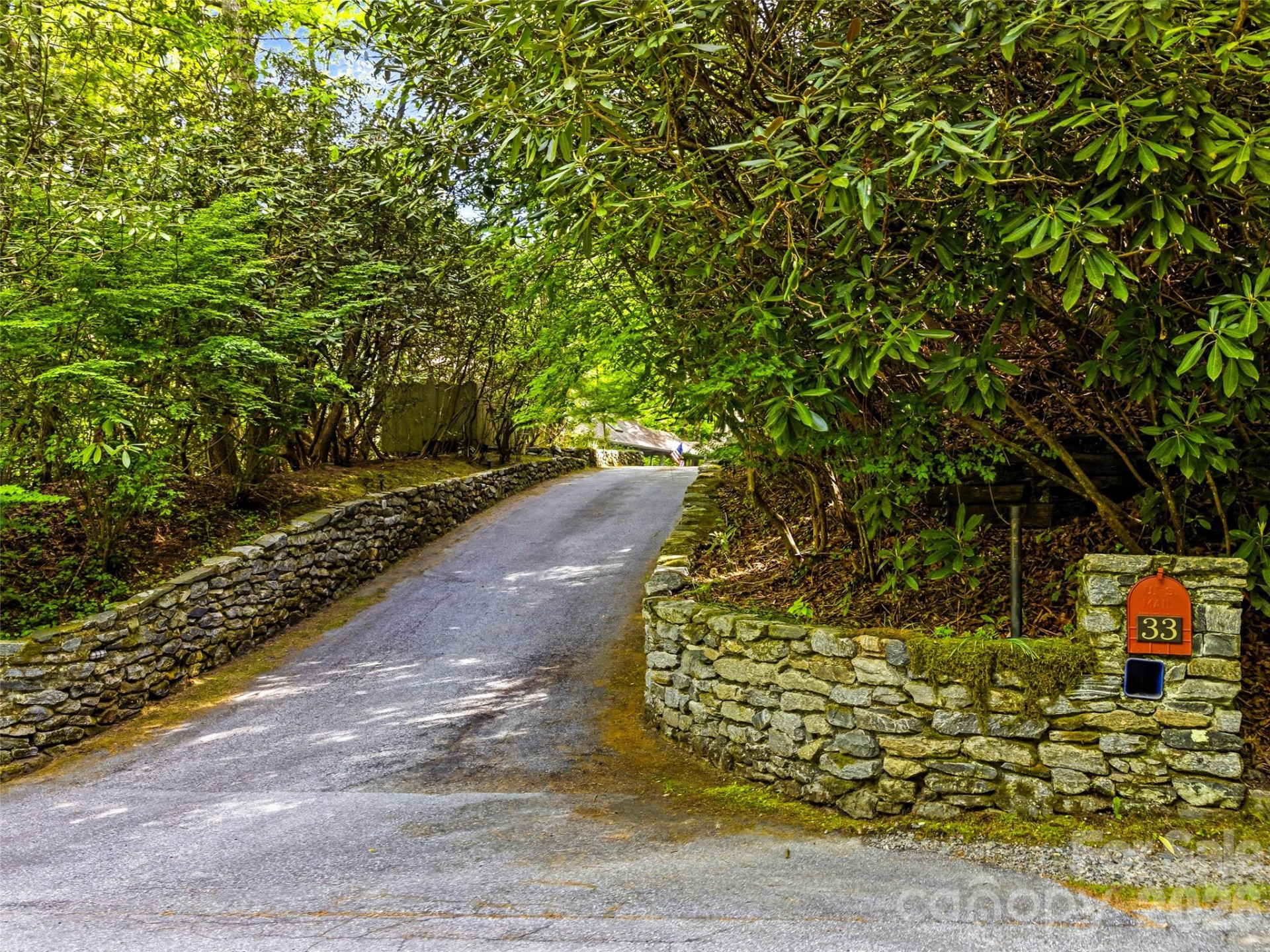 33 Southerland Road - Photo 4