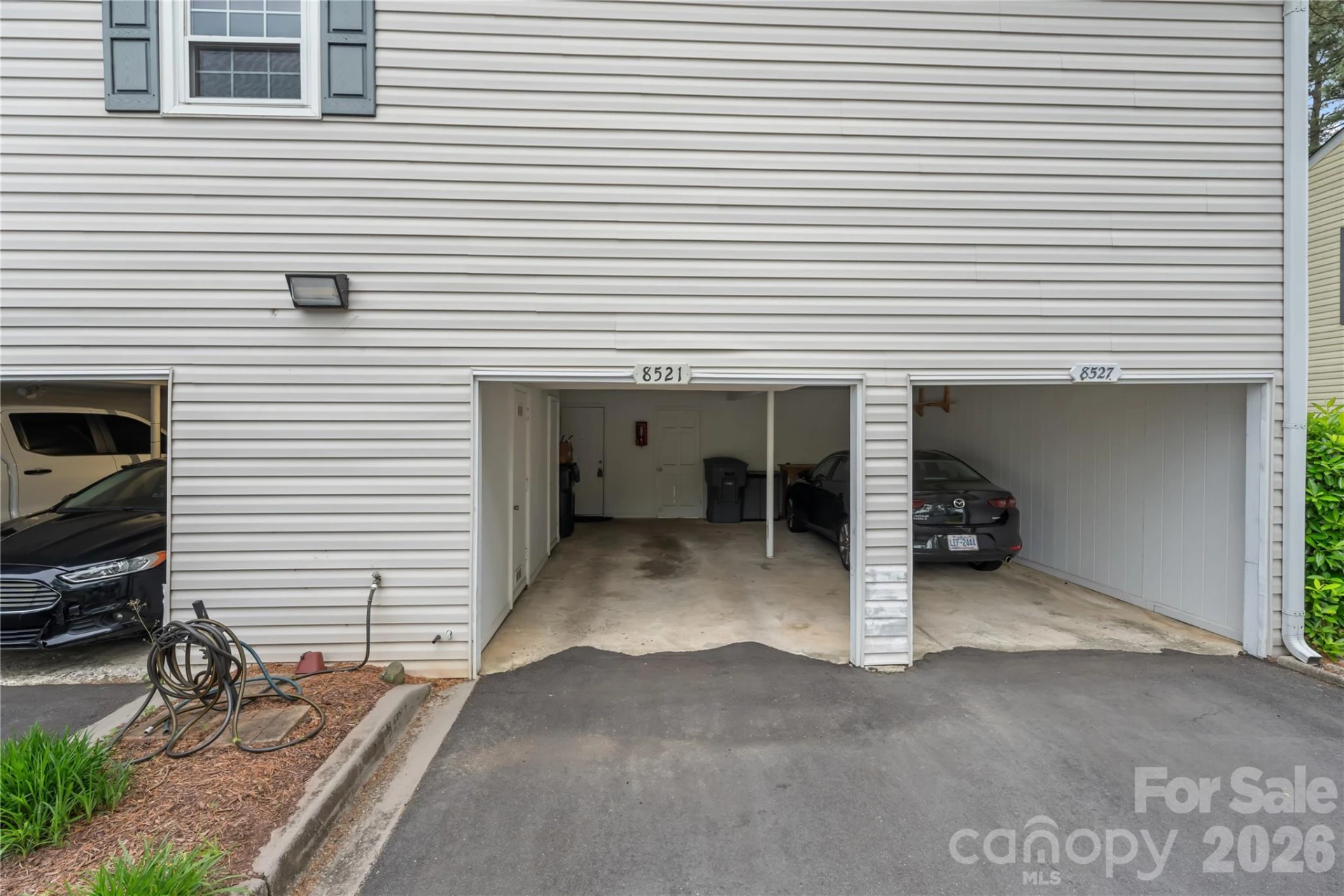8521 Castle Pine Court - Photo 19