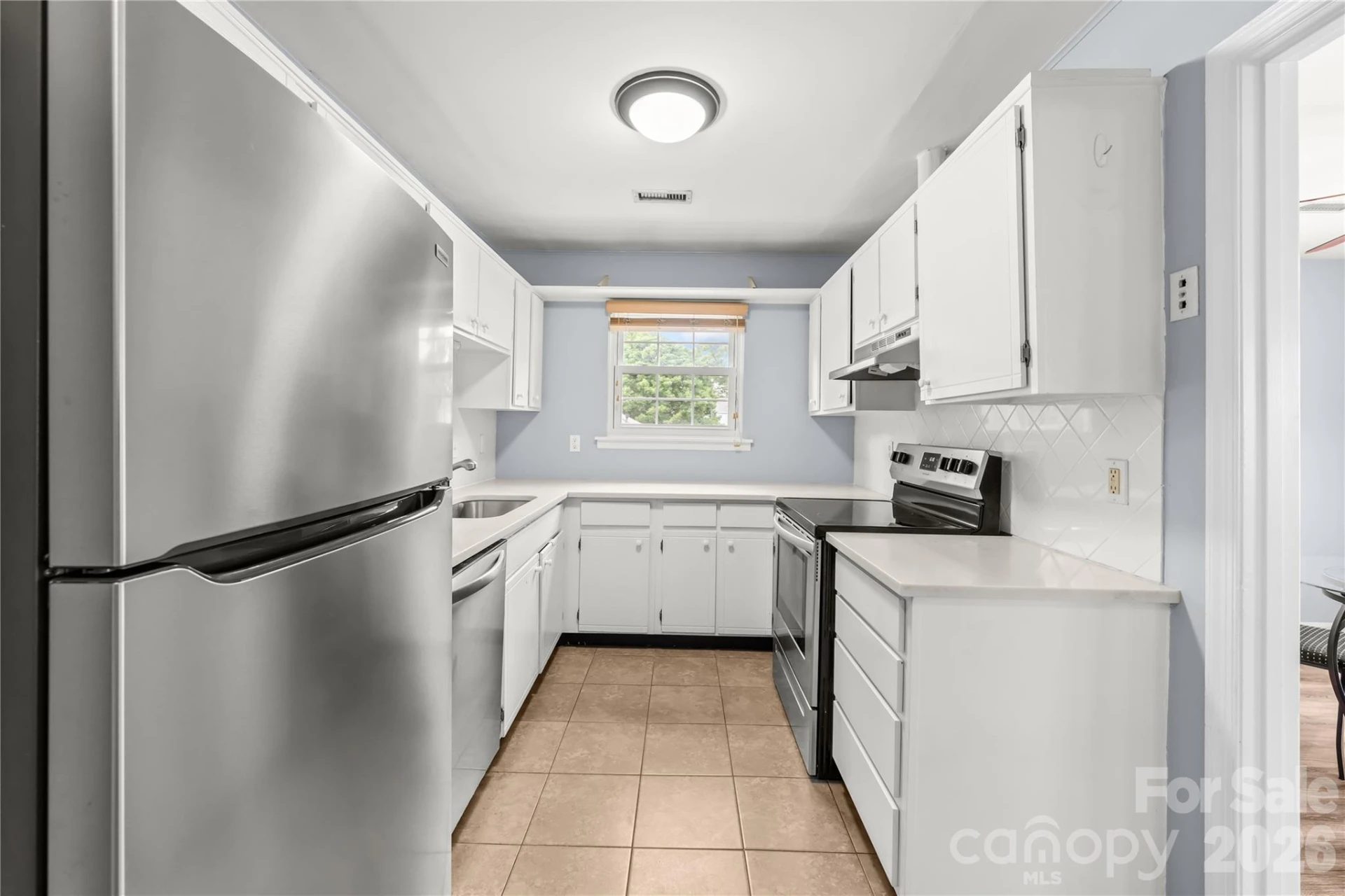 8521 Castle Pine Court - Photo 6