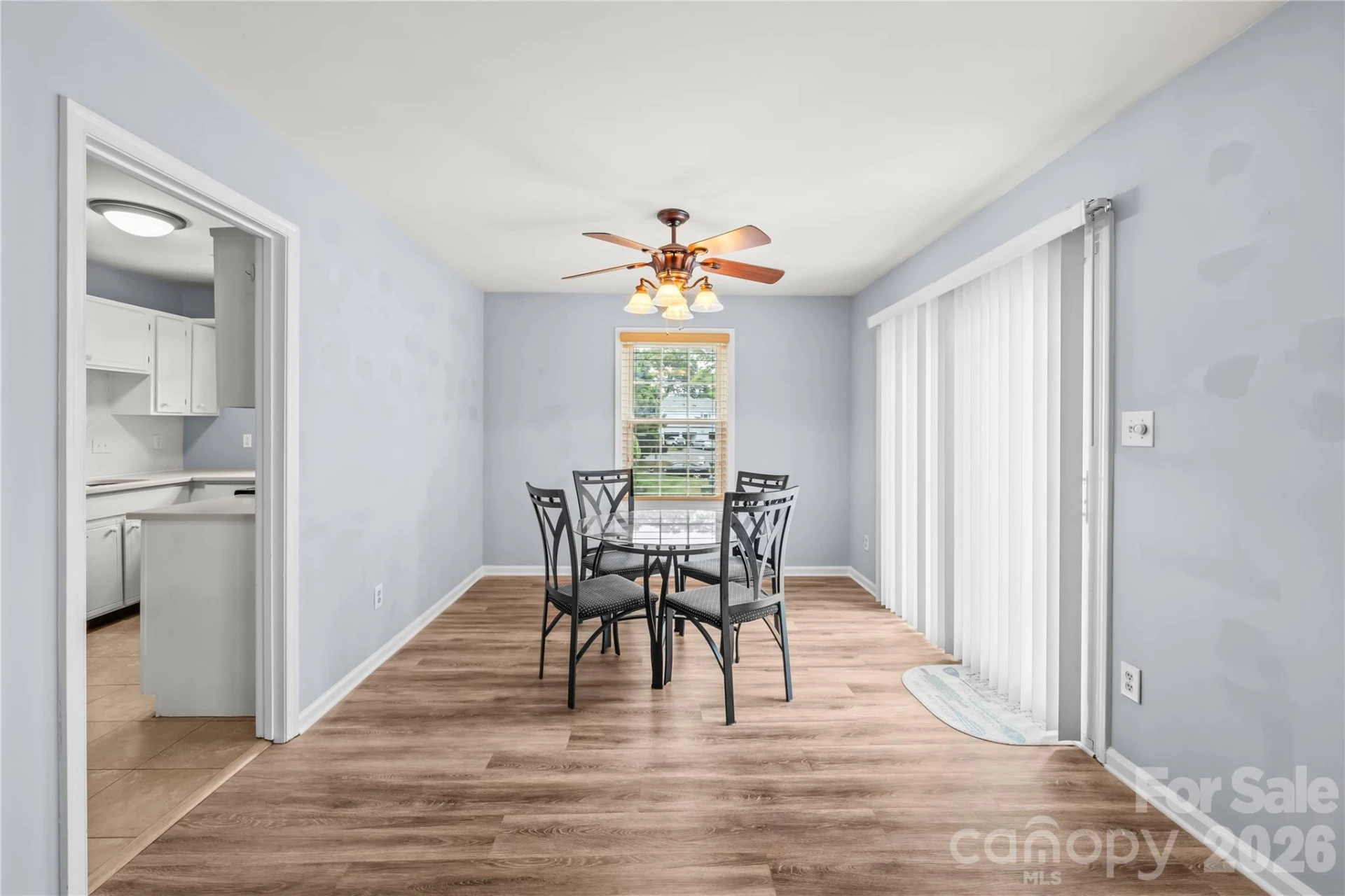 8521 Castle Pine Court - Photo 7