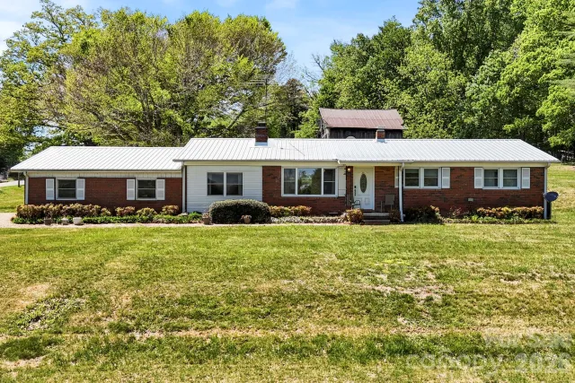 18 Hilda Lane, Mills River, NC, 28759