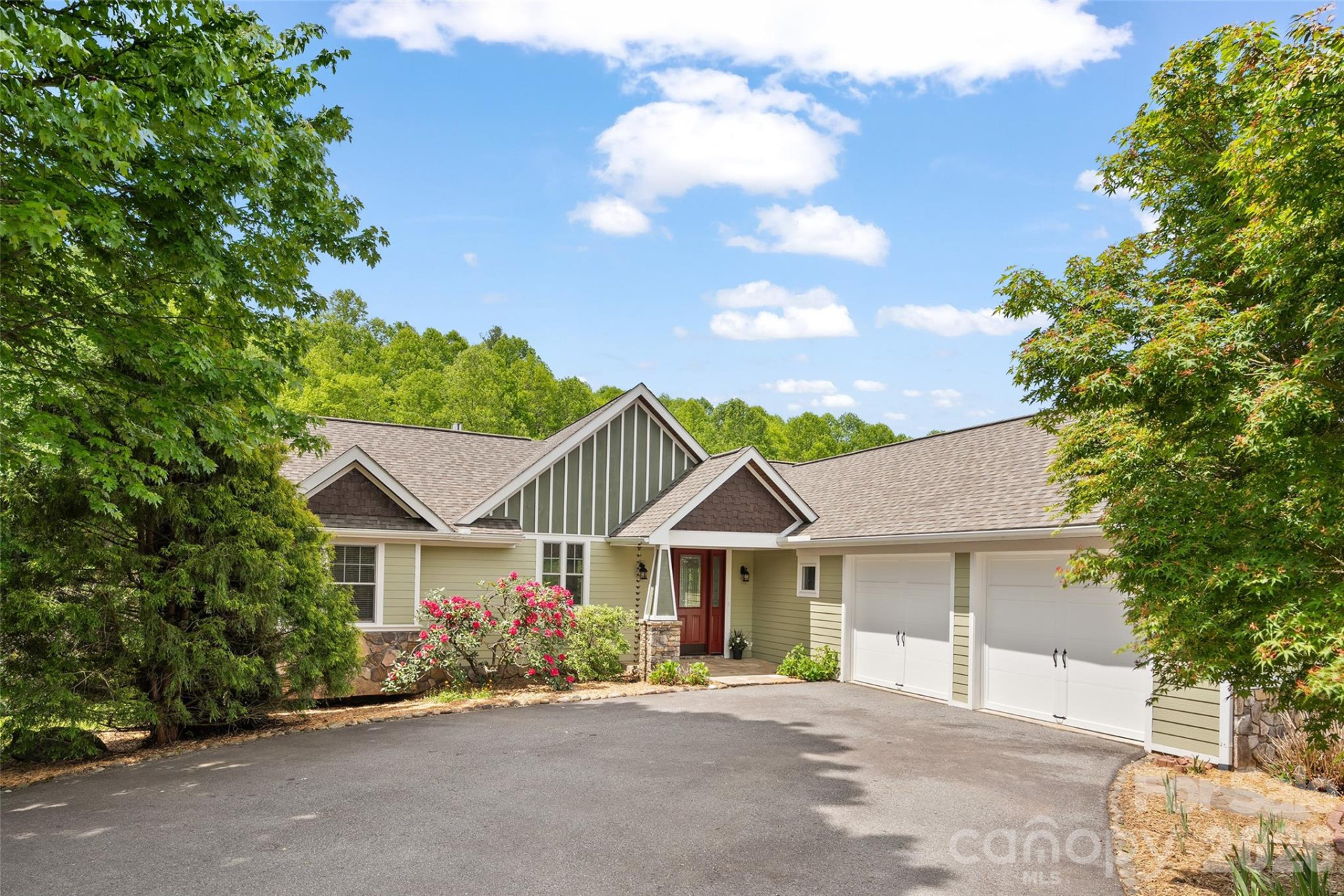 136 Mystic Way - Photo 3