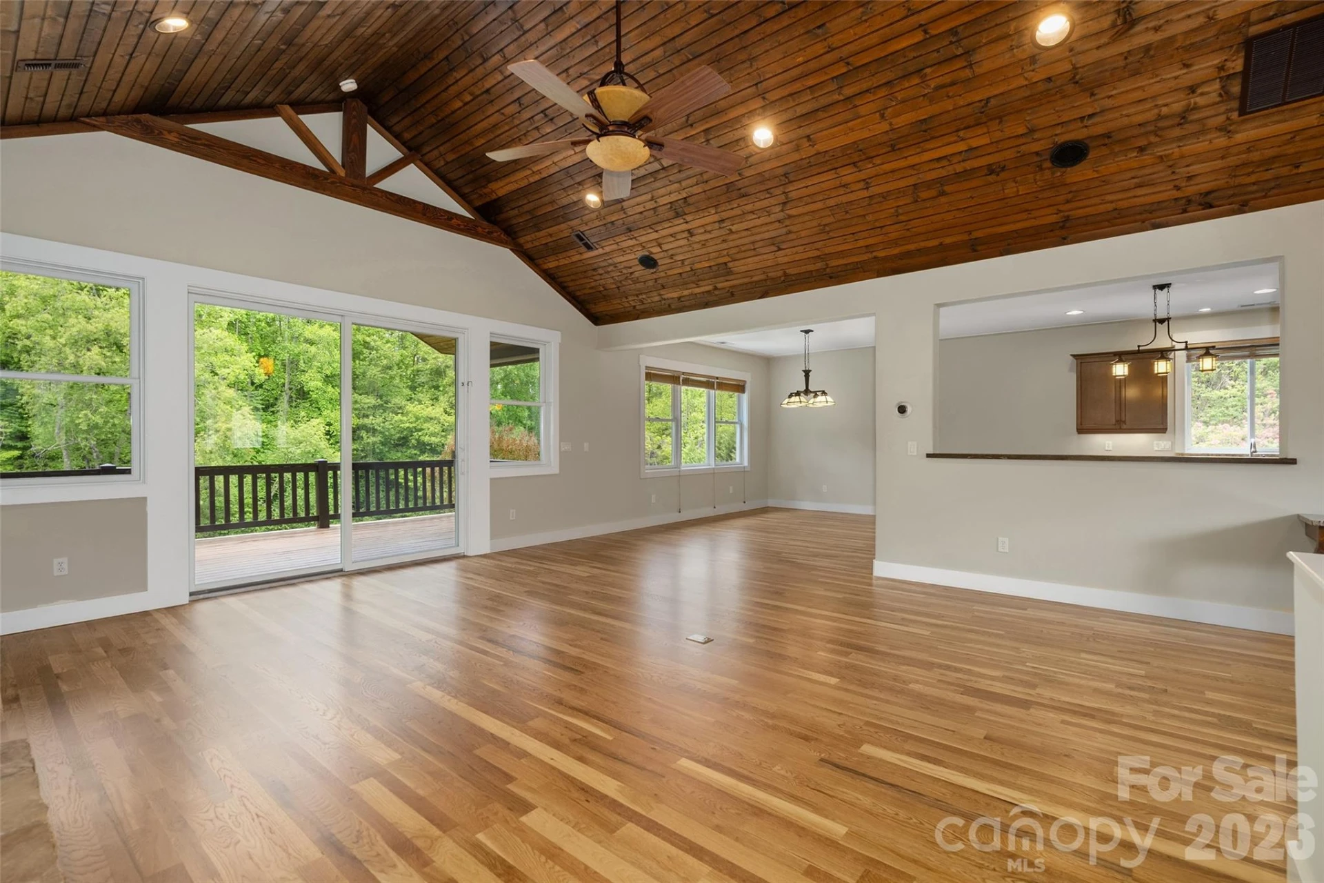 136 Mystic Way - Photo 7