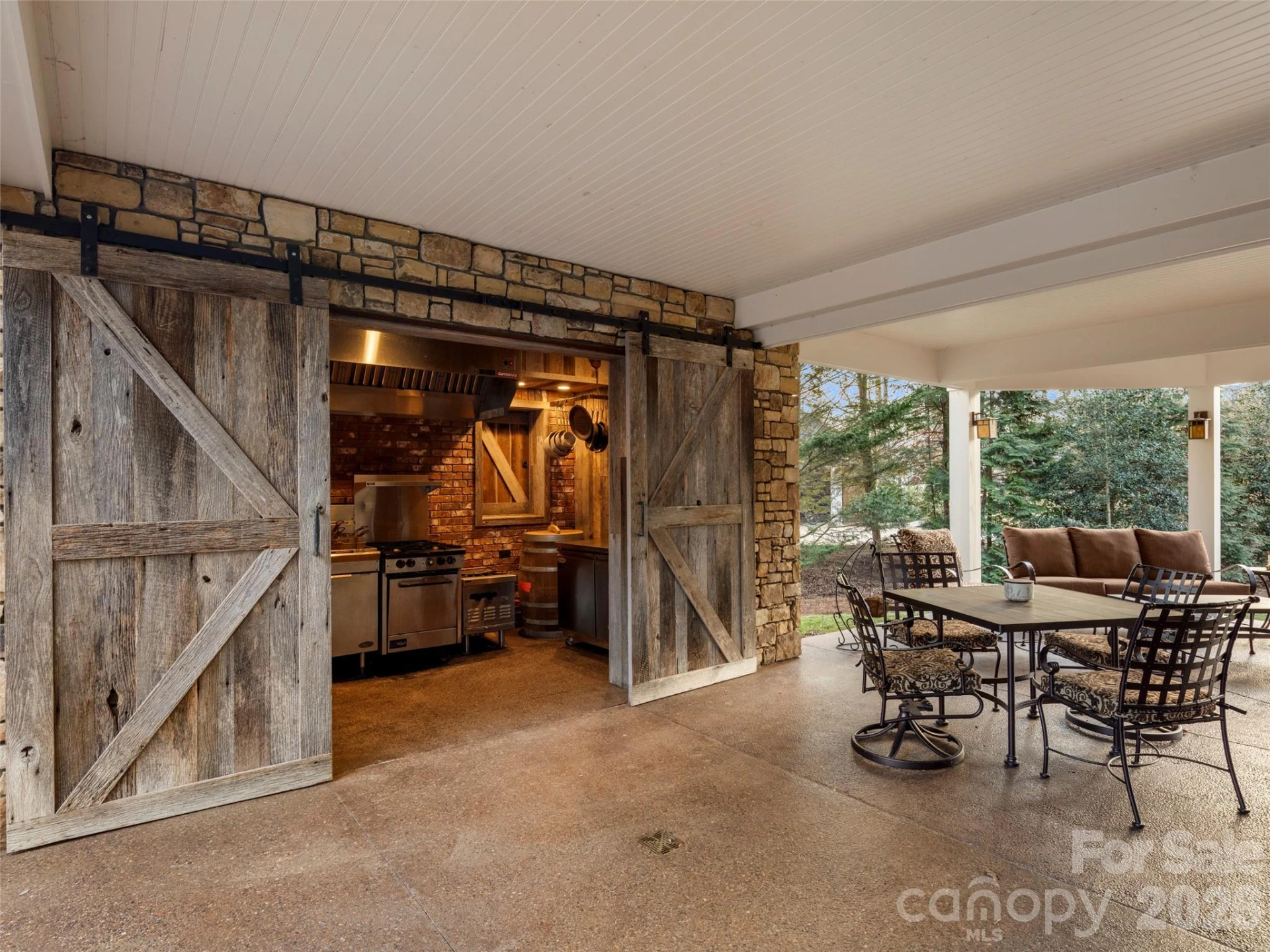 701 Baneberry Court - Photo 36