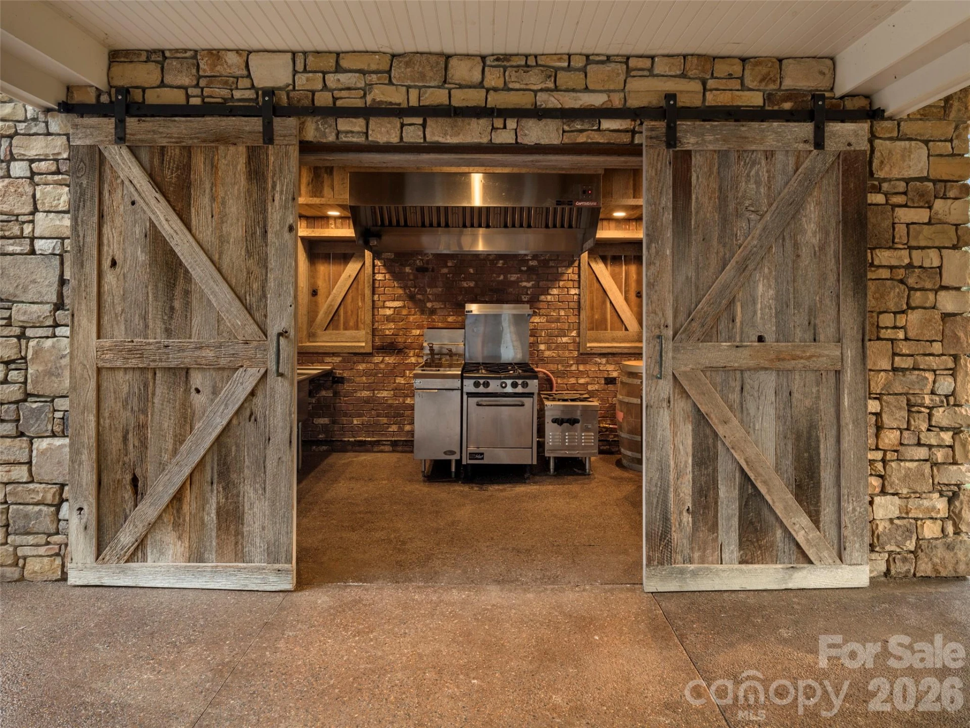 701 Baneberry Court - Photo 37