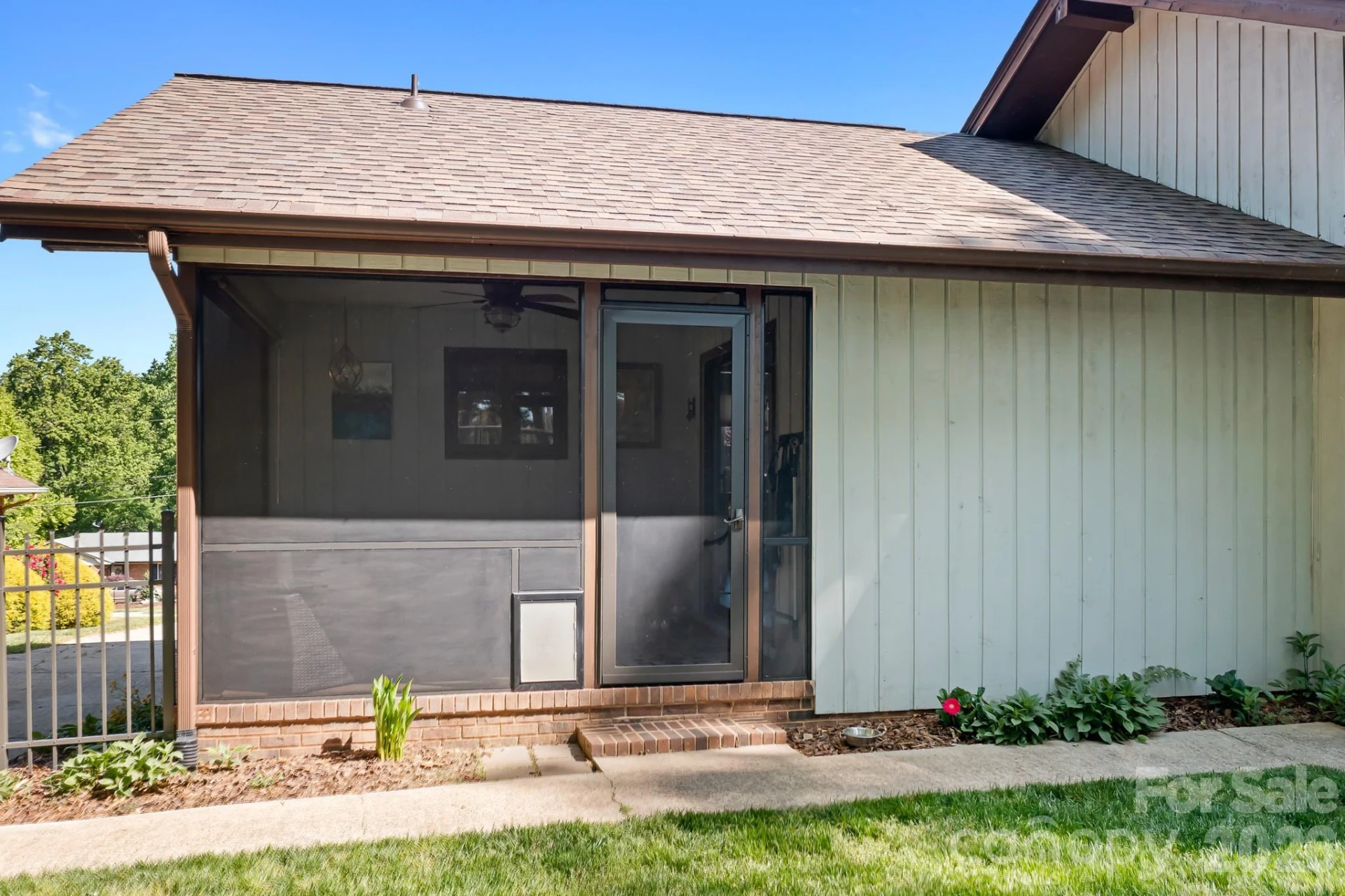 3469 Lake Shore Road - Photo 11