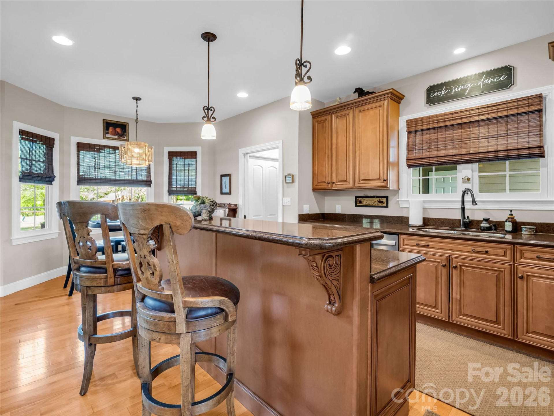 121 Emerald Parkway - Photo 16