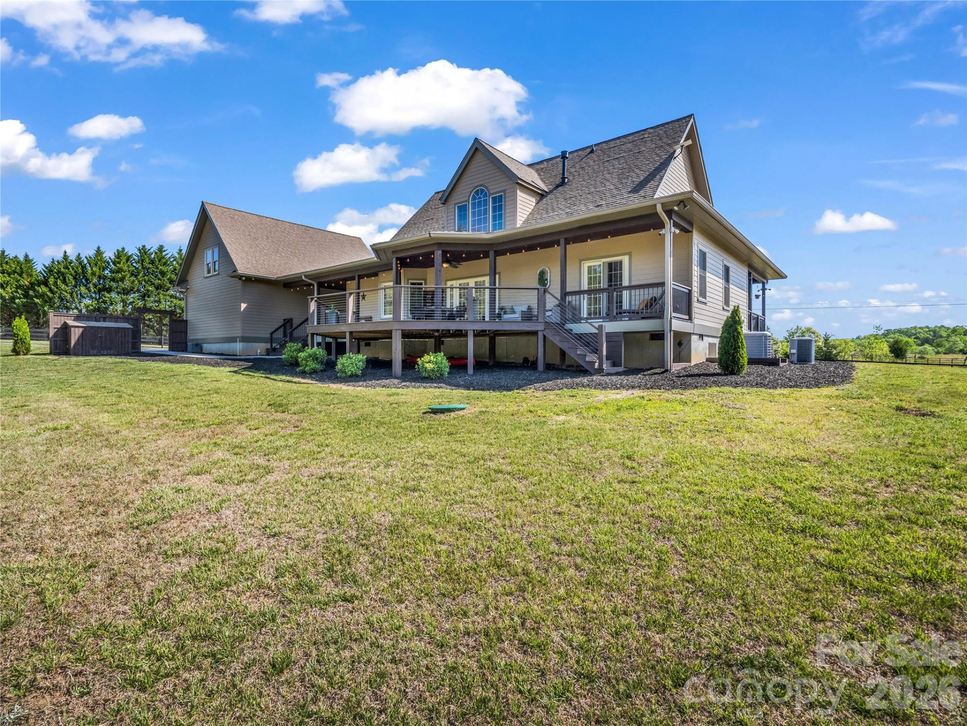 121 Emerald Parkway - Photo 3