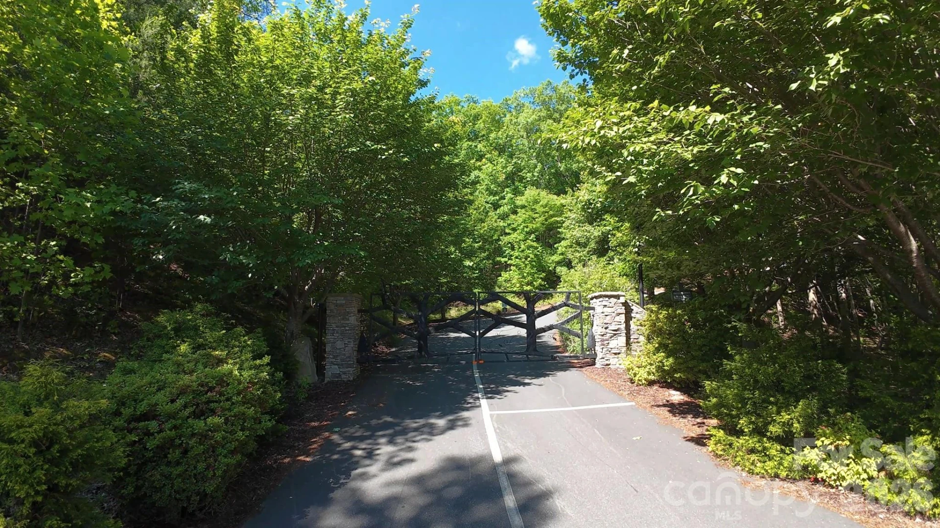 11 Summit Parkway #11 - Photo 2