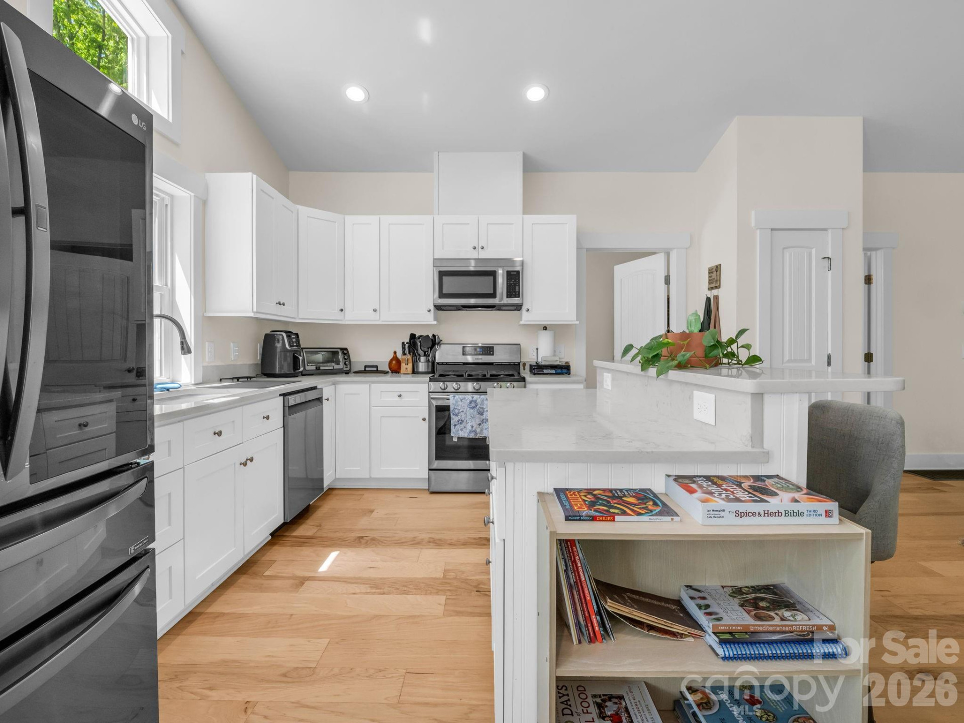 565 Pinewood Knoll Drive - Photo 11