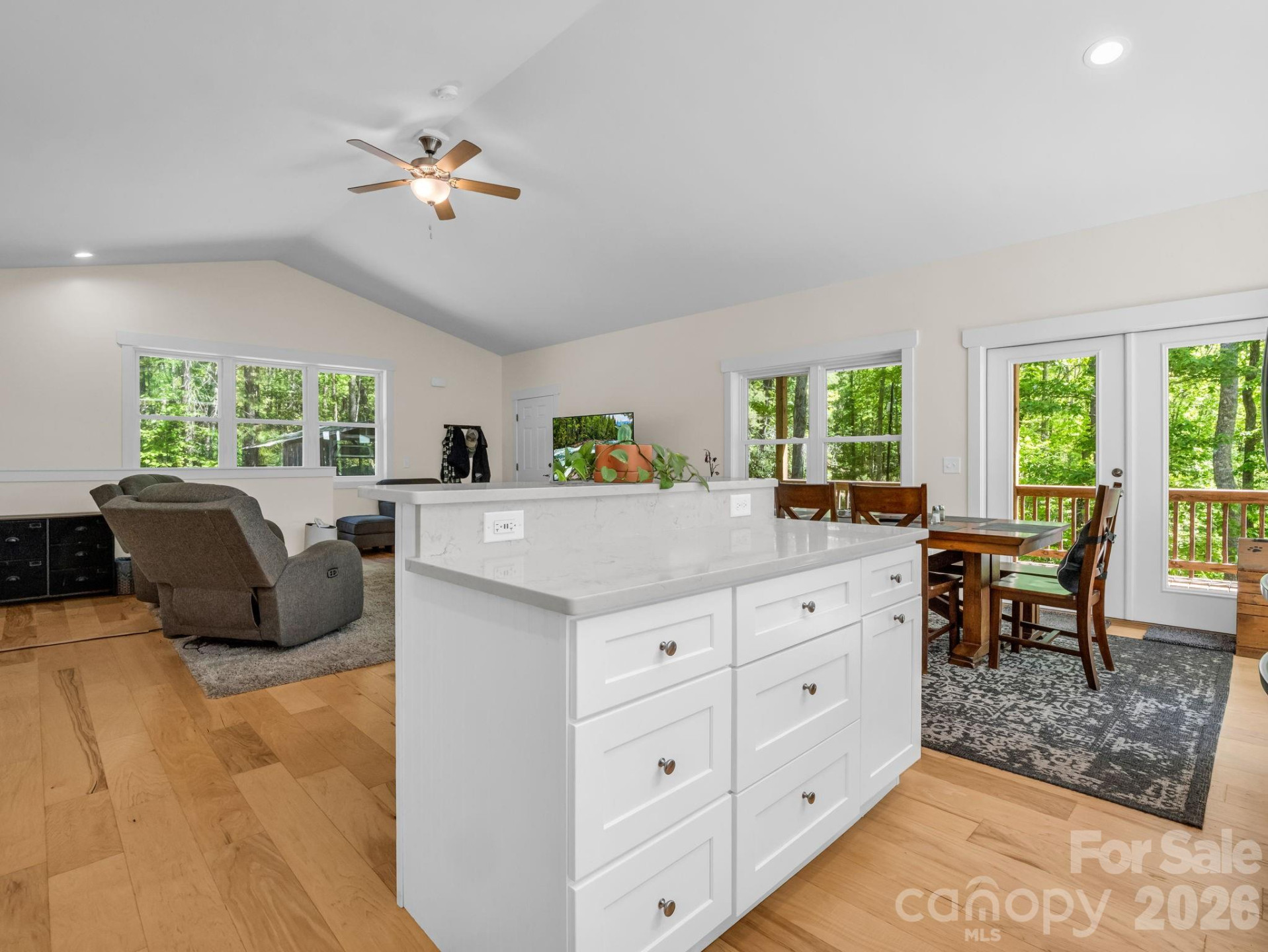 565 Pinewood Knoll Drive - Photo 15