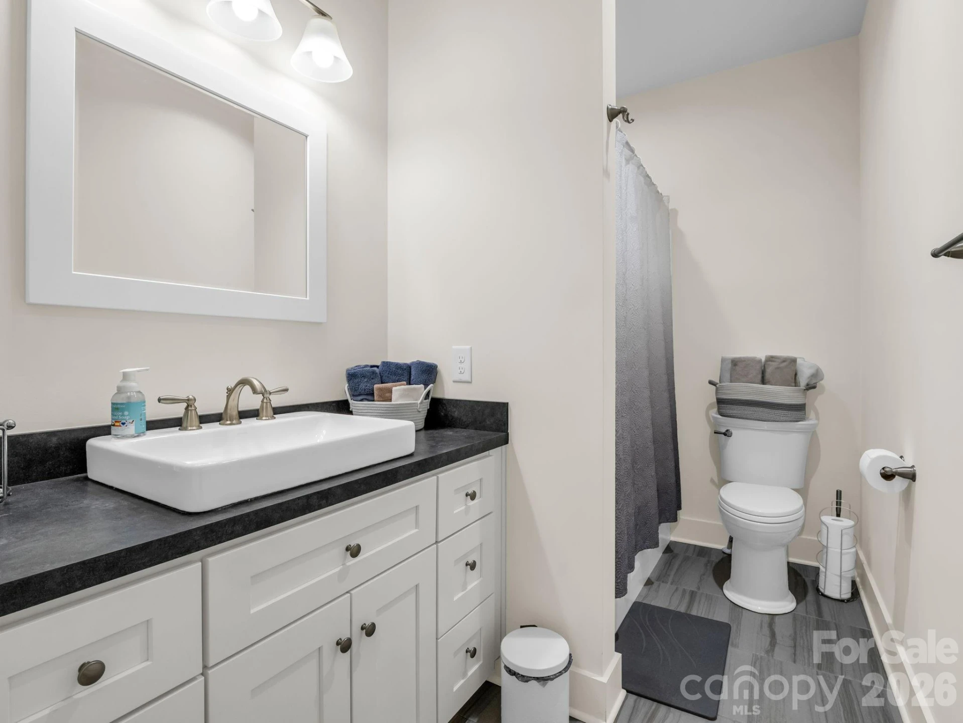 565 Pinewood Knoll Drive - Photo 32
