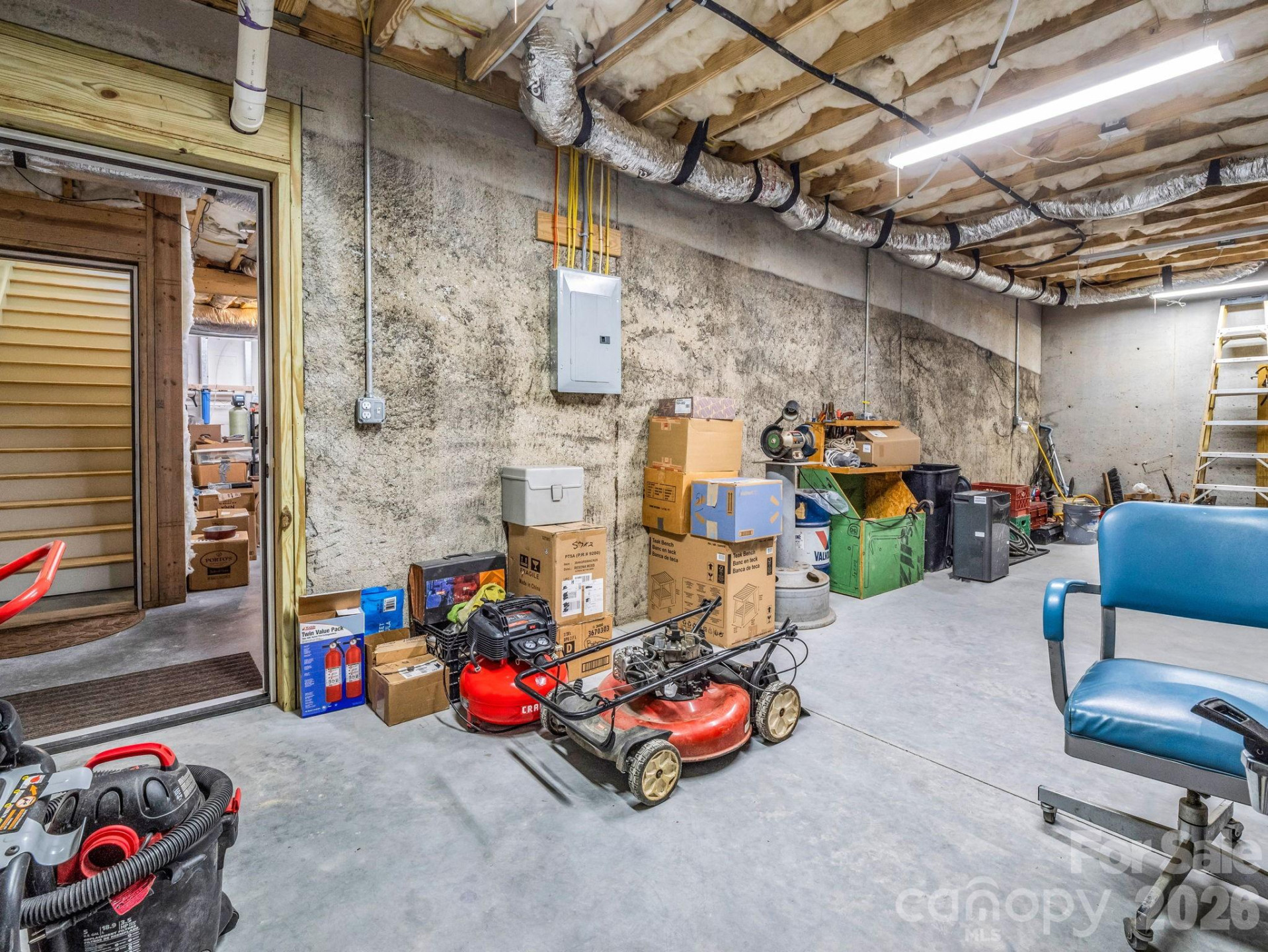 565 Pinewood Knoll Drive - Photo 36
