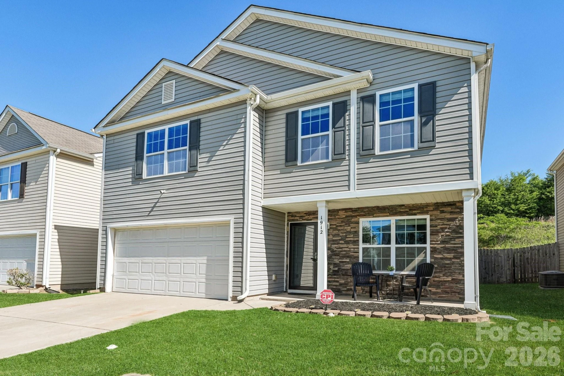 1912 Eastway Drive - Photo 2