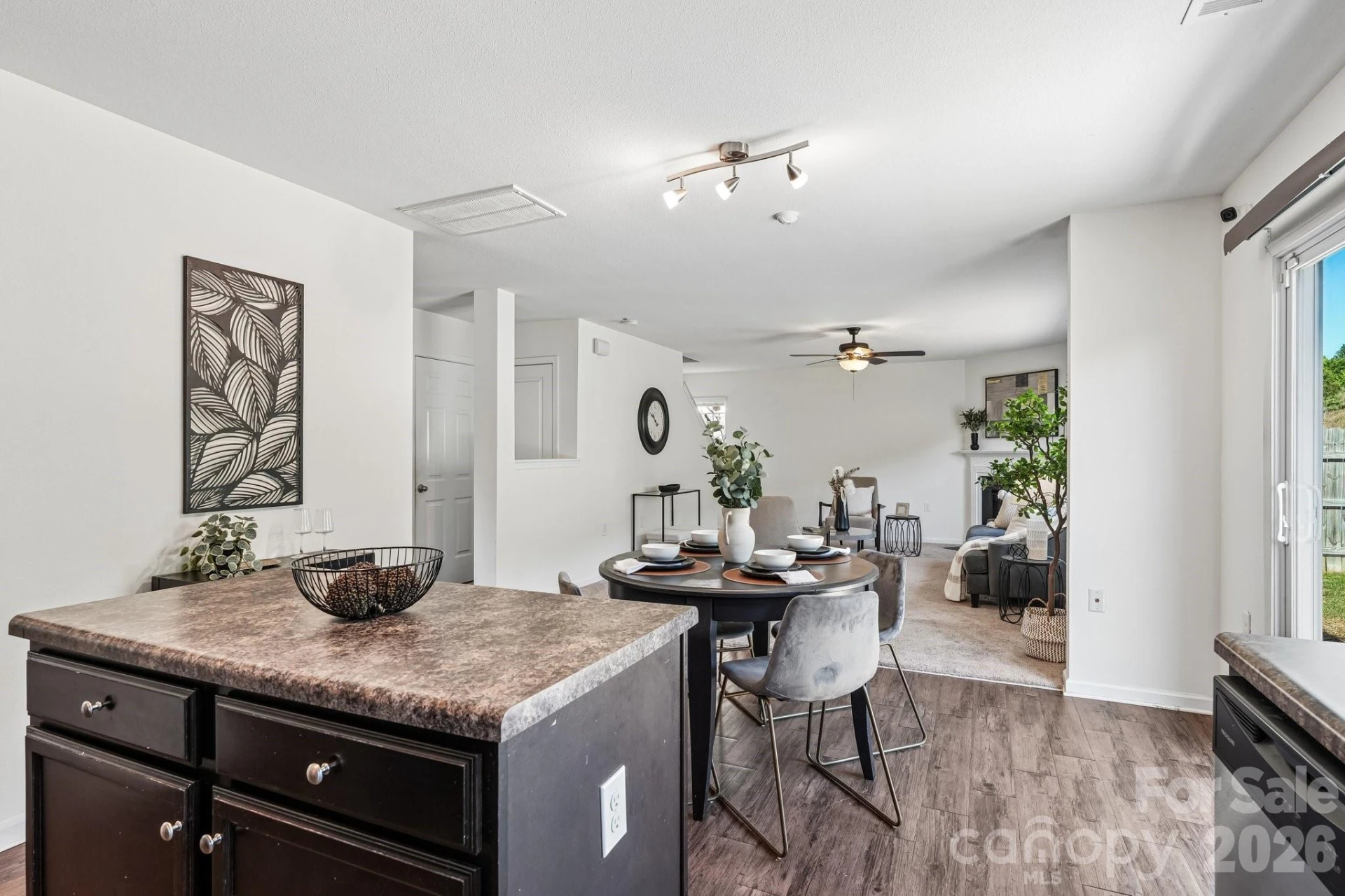 1912 Eastway Drive - Photo 12