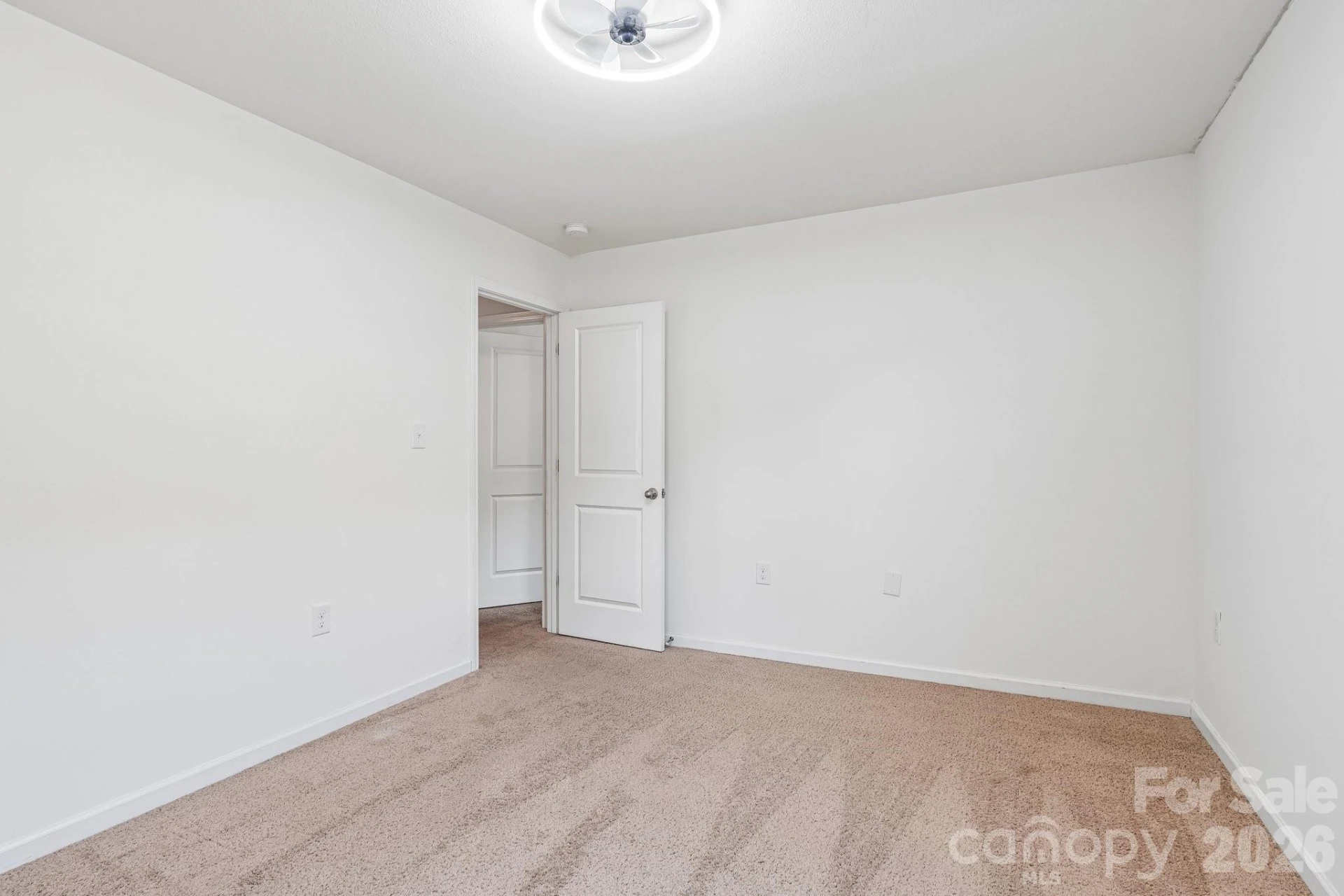 1912 Eastway Drive - Photo 32