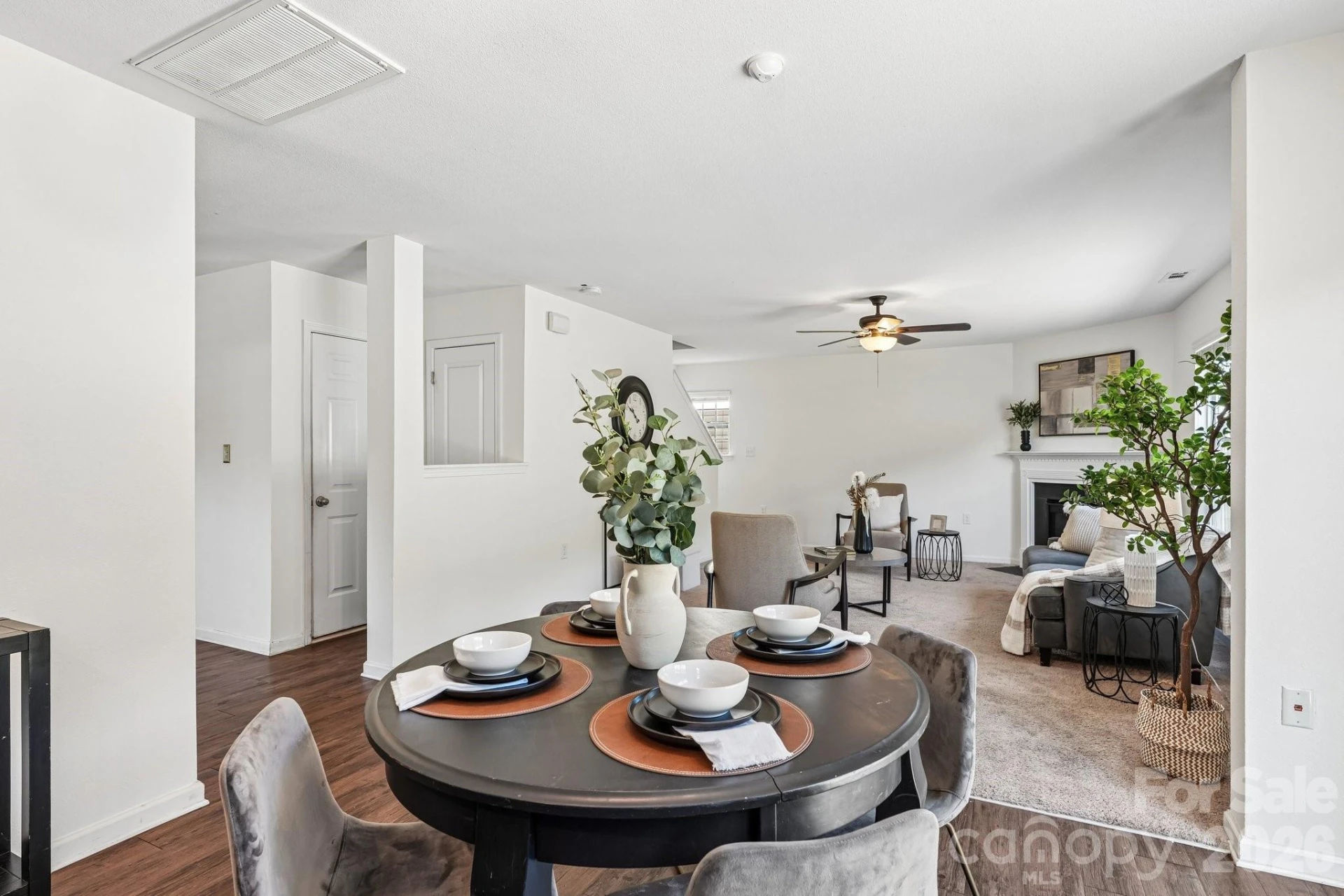 1912 Eastway Drive - Photo 8