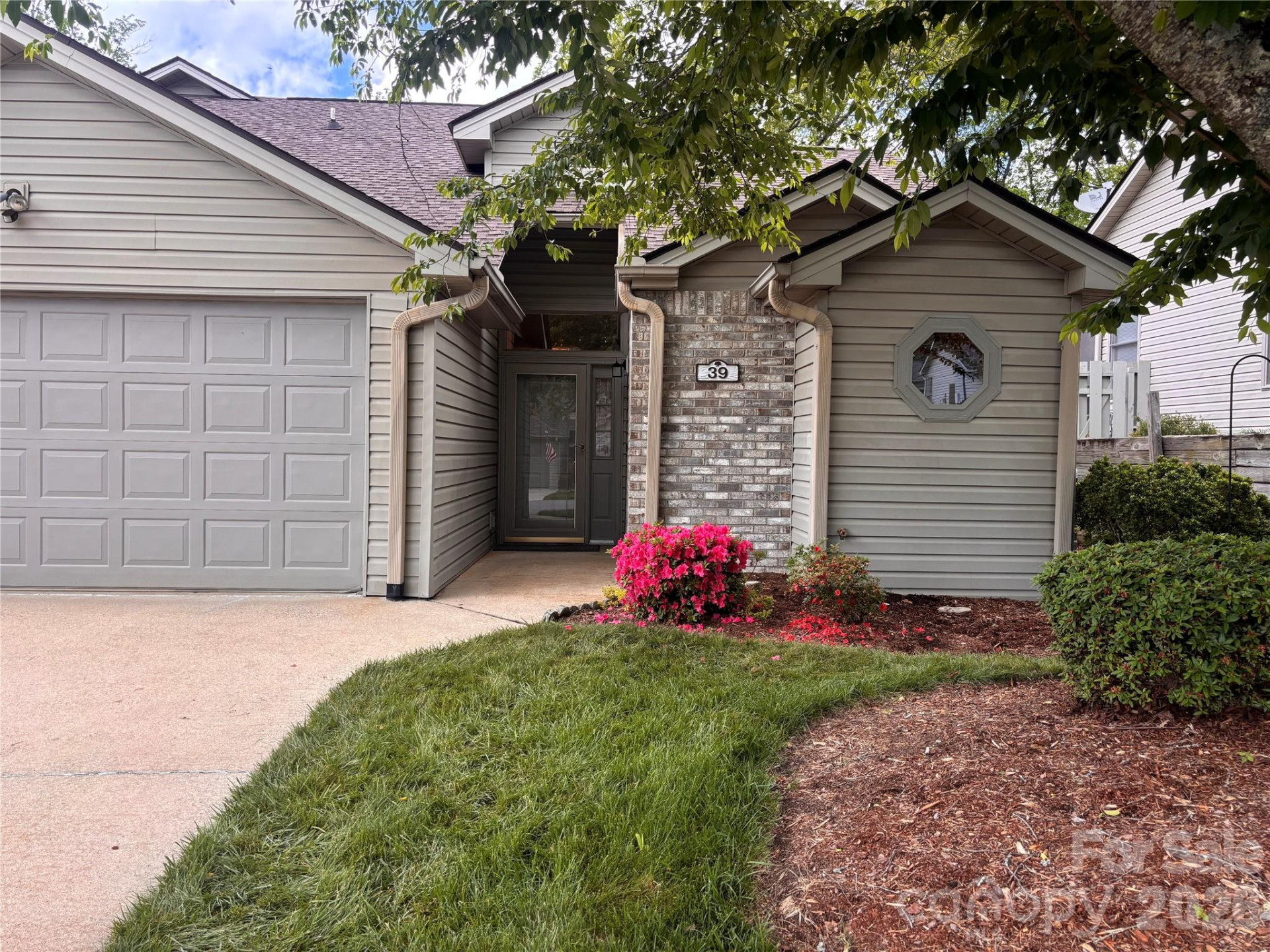 39 Tisha Lane