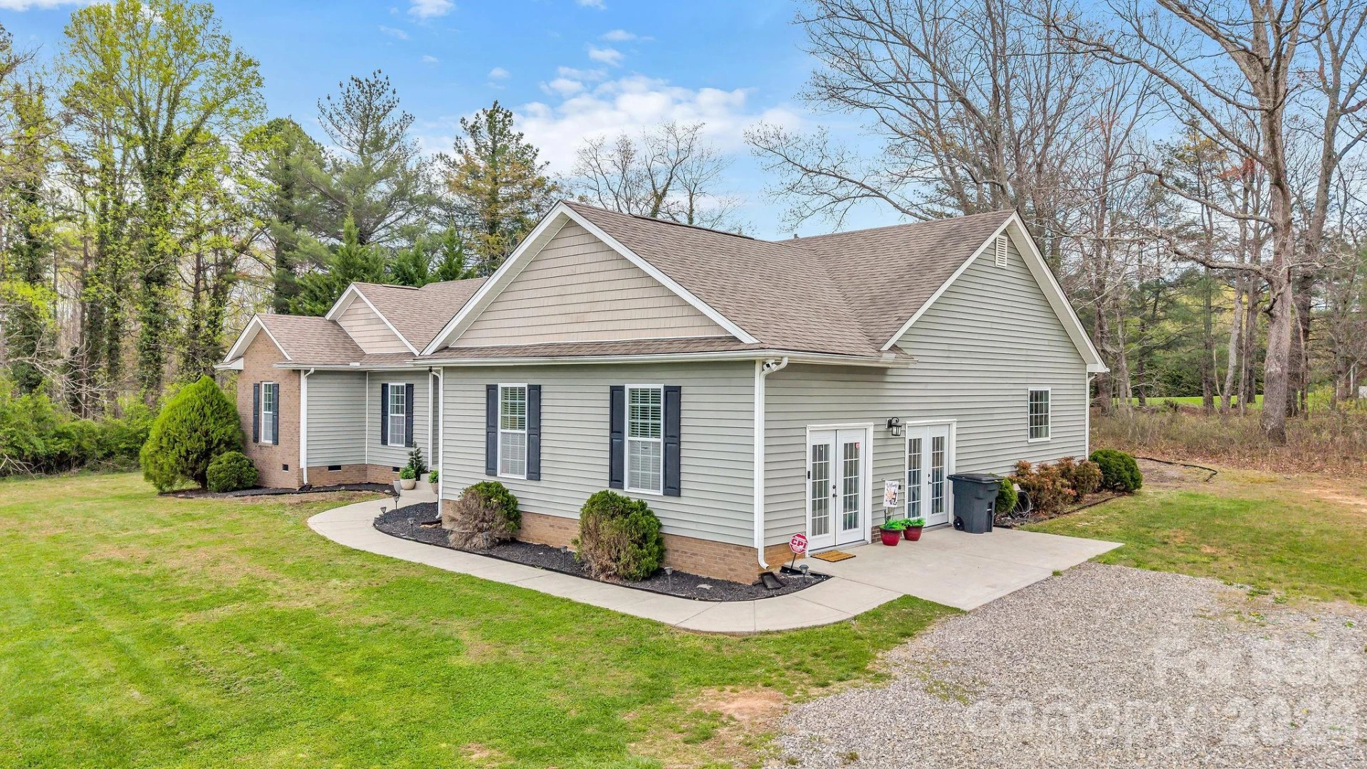2228 Sparta Road - Photo 2
