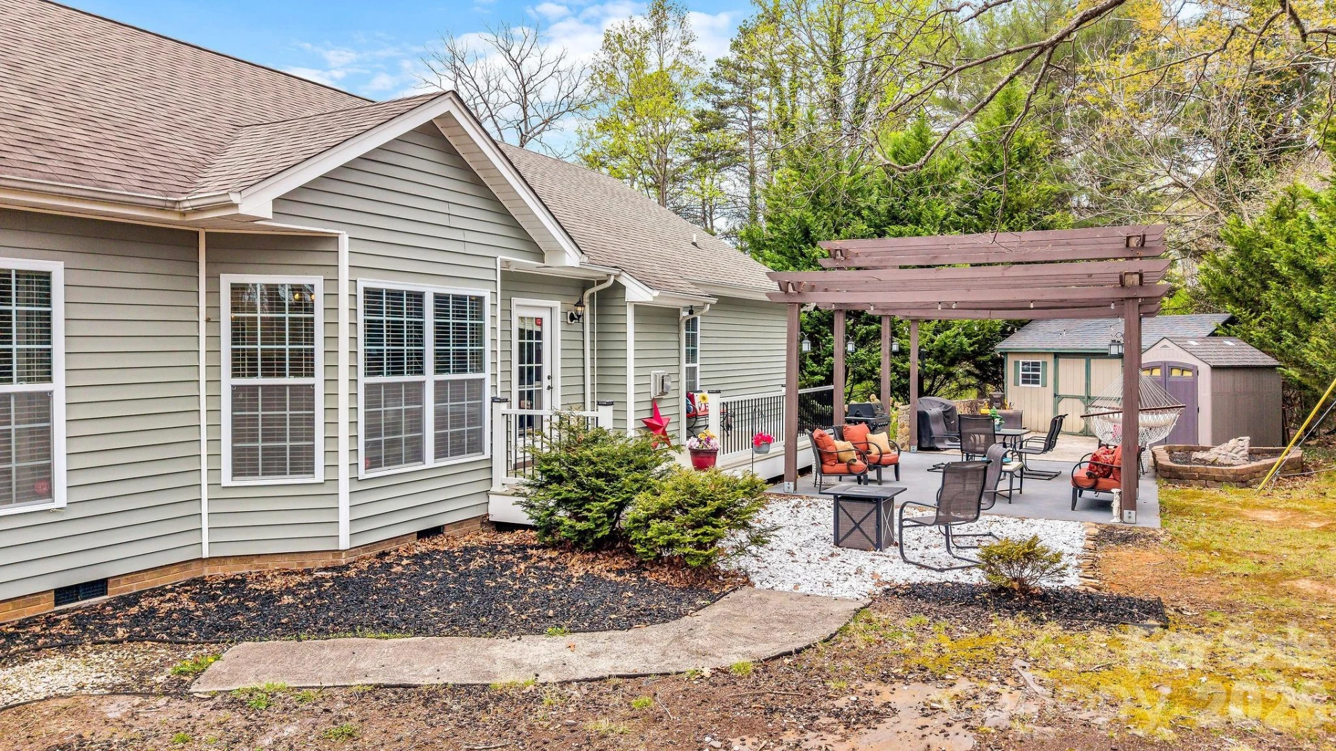 2228 Sparta Road - Photo 3