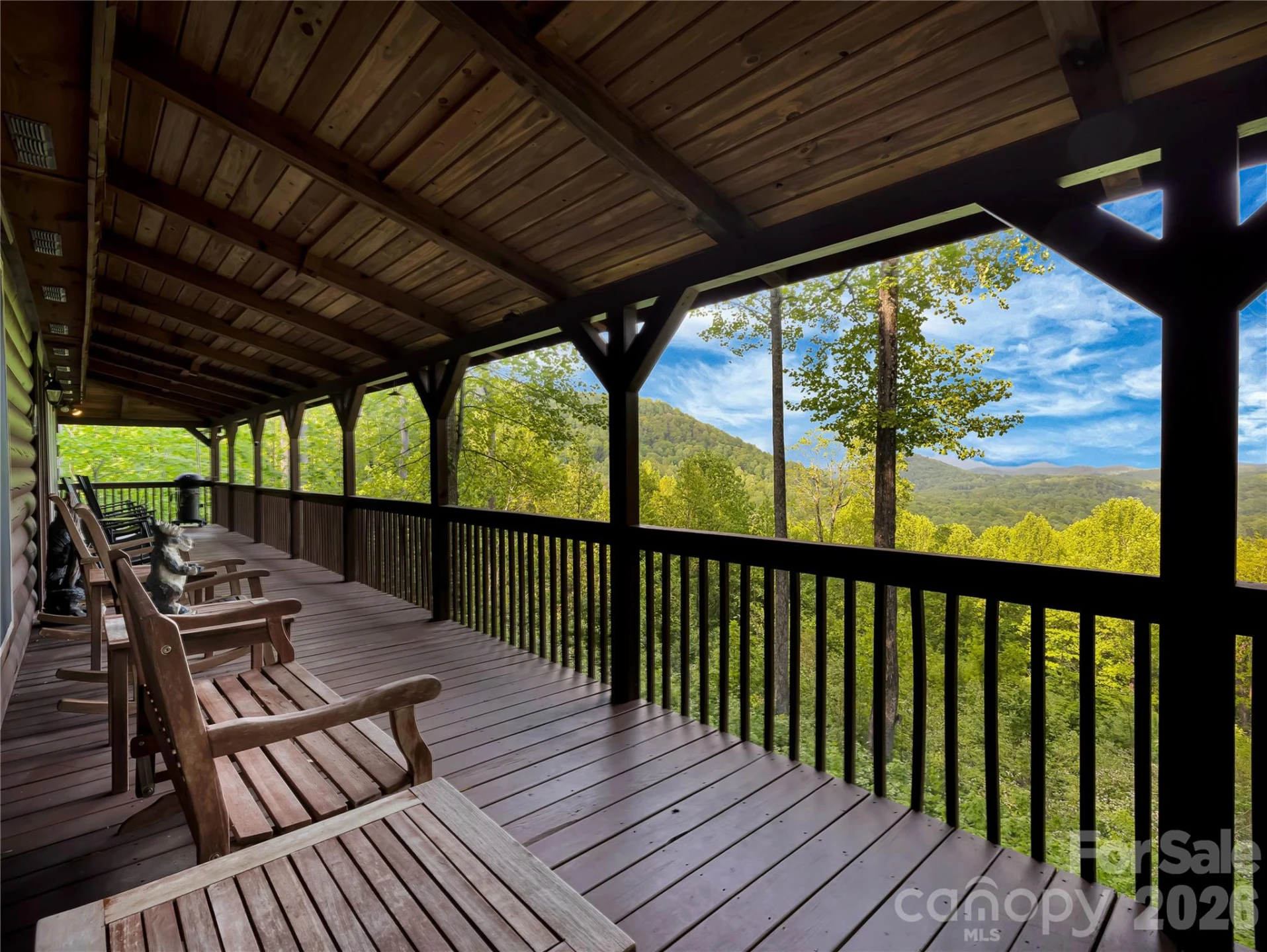 586 Tanglewood Lane