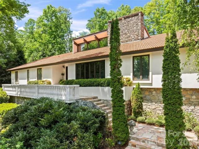 69 Forest Road, Asheville, NC, 28803