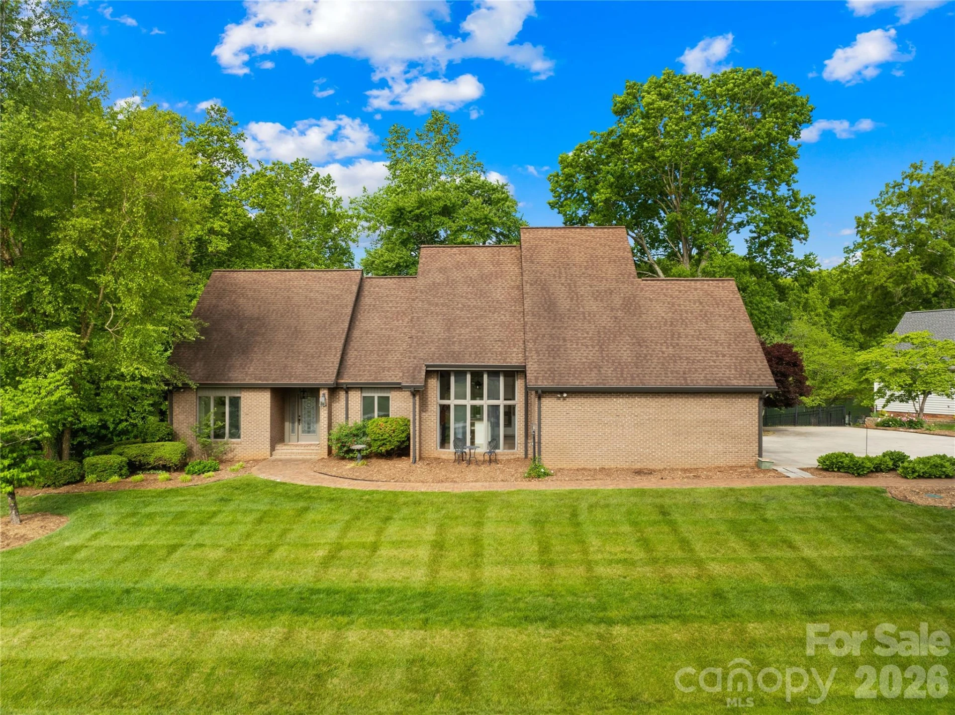 536 Innisbrook Drive - Photo 2