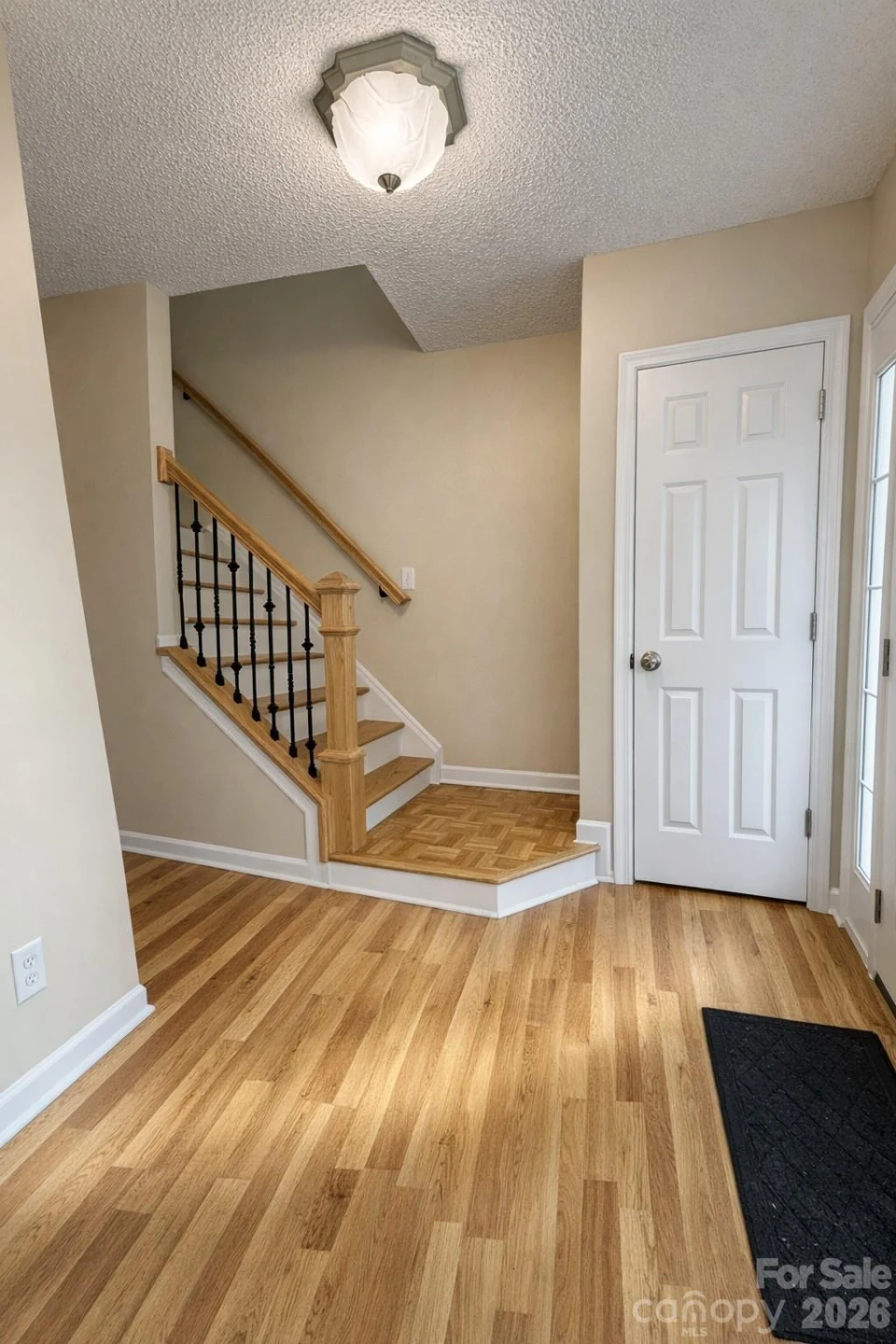 7531 Woodknoll Drive - Photo 3